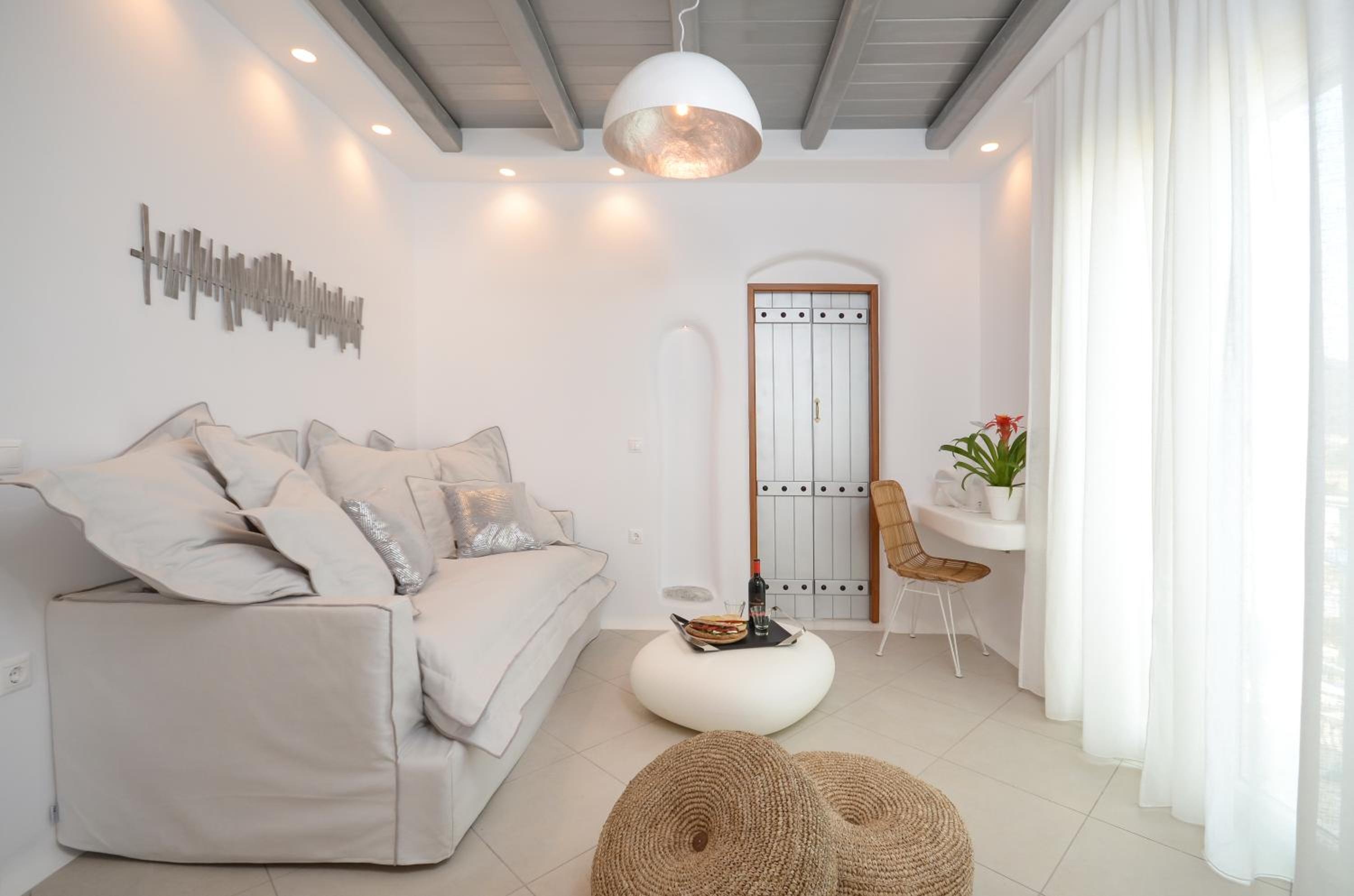 Naxos Euphoria Suites, photo 21