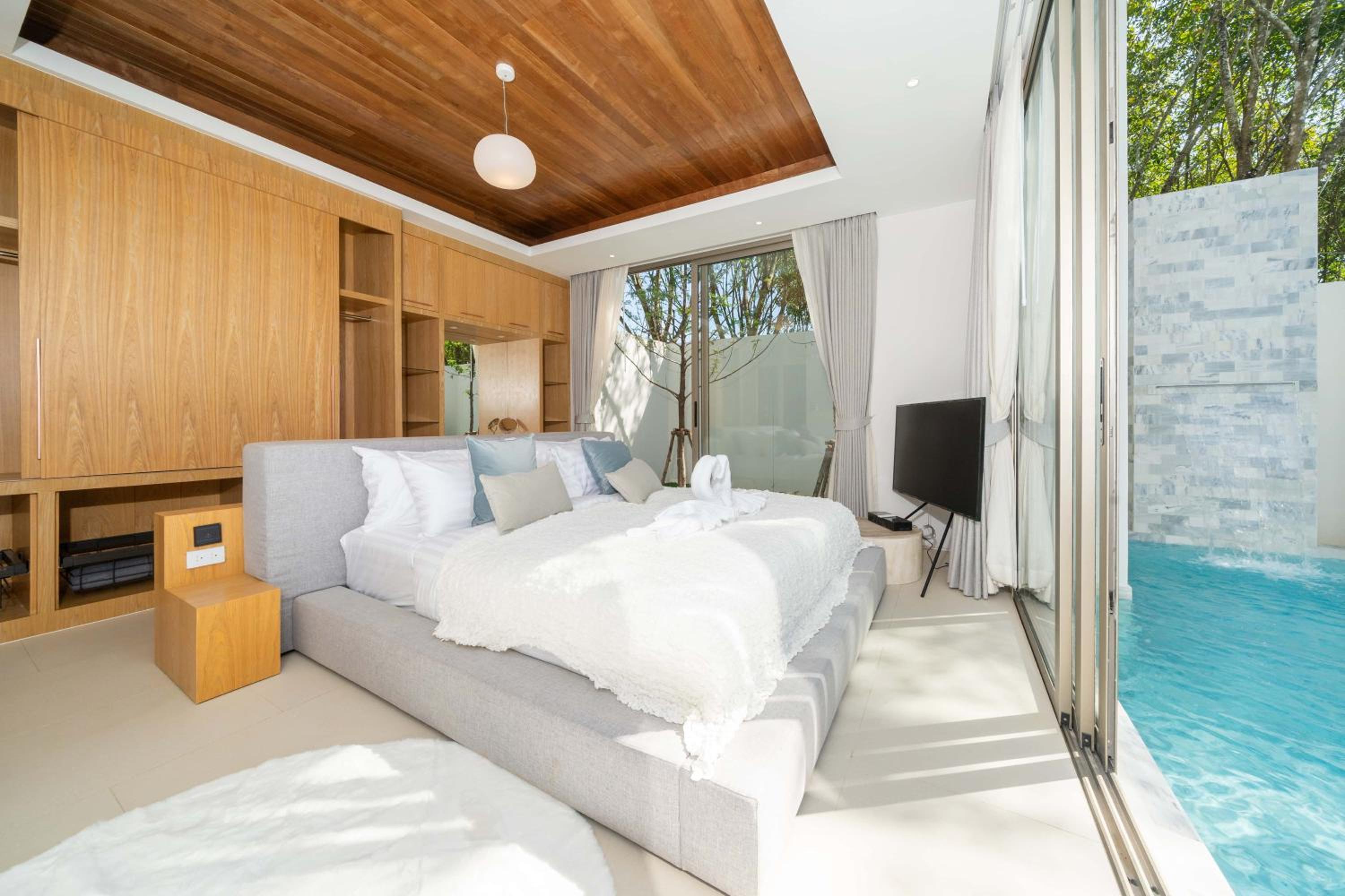 Modern 3BR Pool Villa near Laguna- Lux Pride 4 by Warm Plus