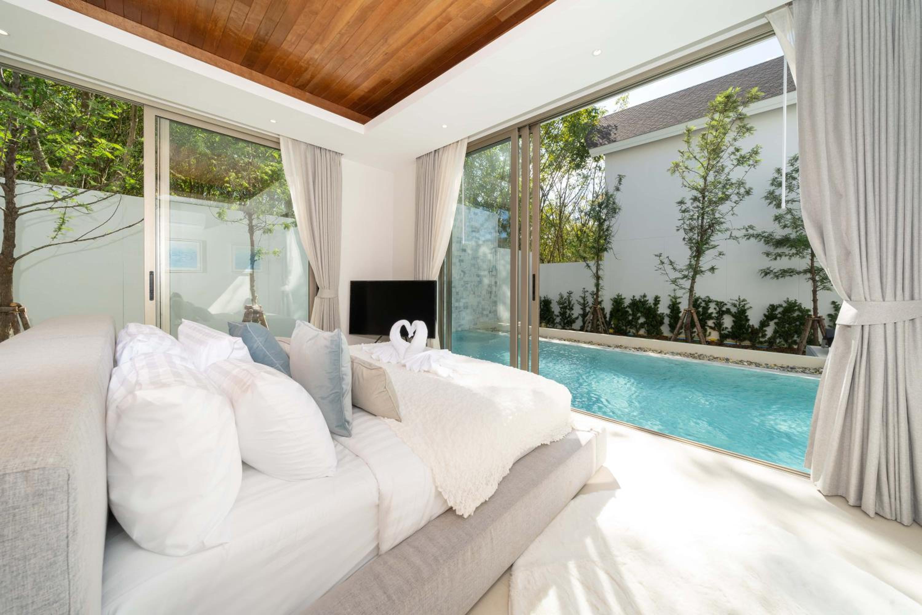 Modern 3BR Pool Villa near Laguna- Lux Pride 4 by Warm Plus