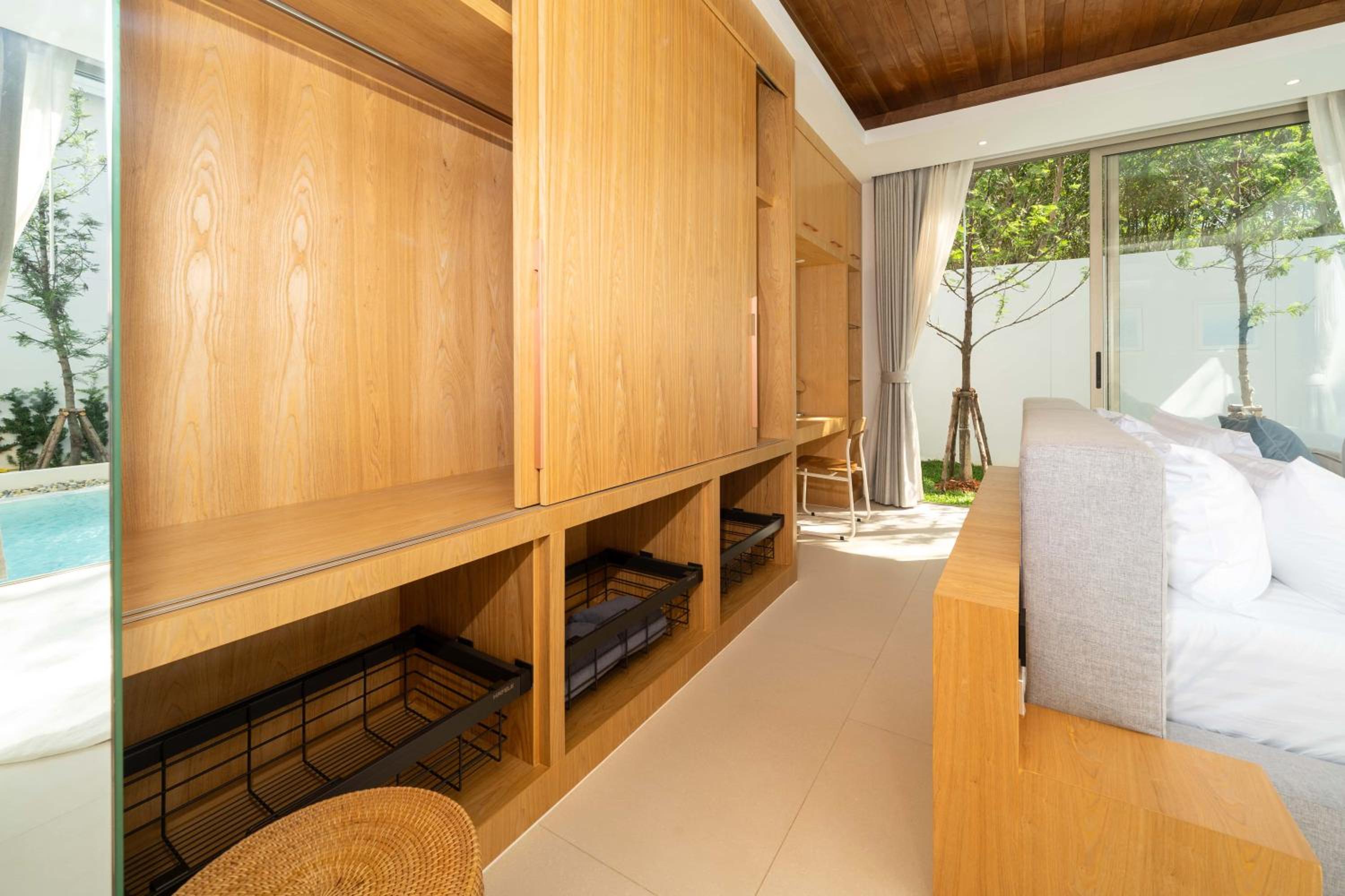 Modern 3BR Pool Villa near Laguna- Lux Pride 4 by Warm Plus