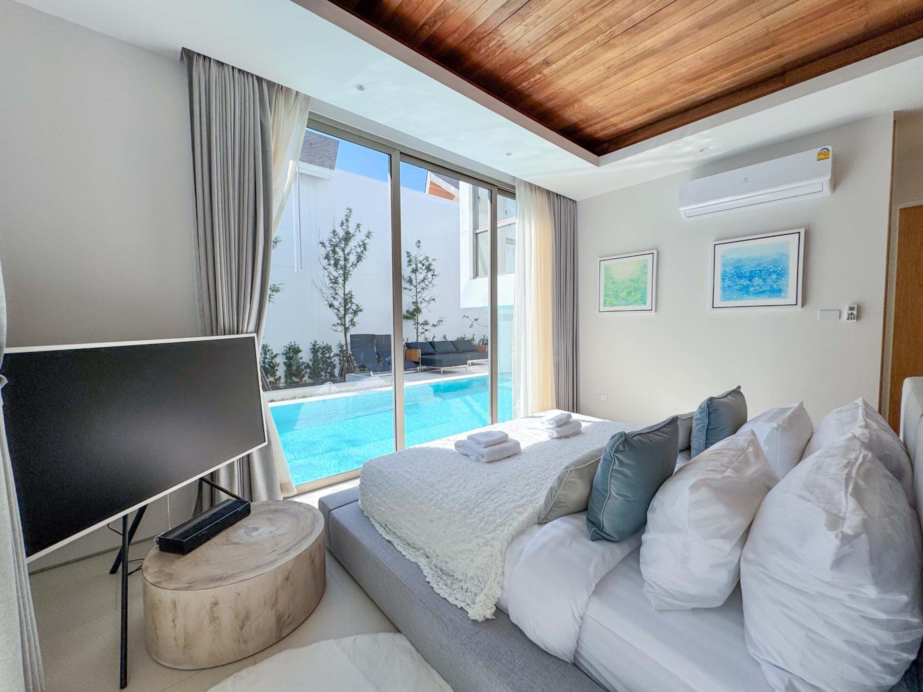 Modern 3BR Pool Villa near Laguna- Lux Pride 4 by Warm Plus