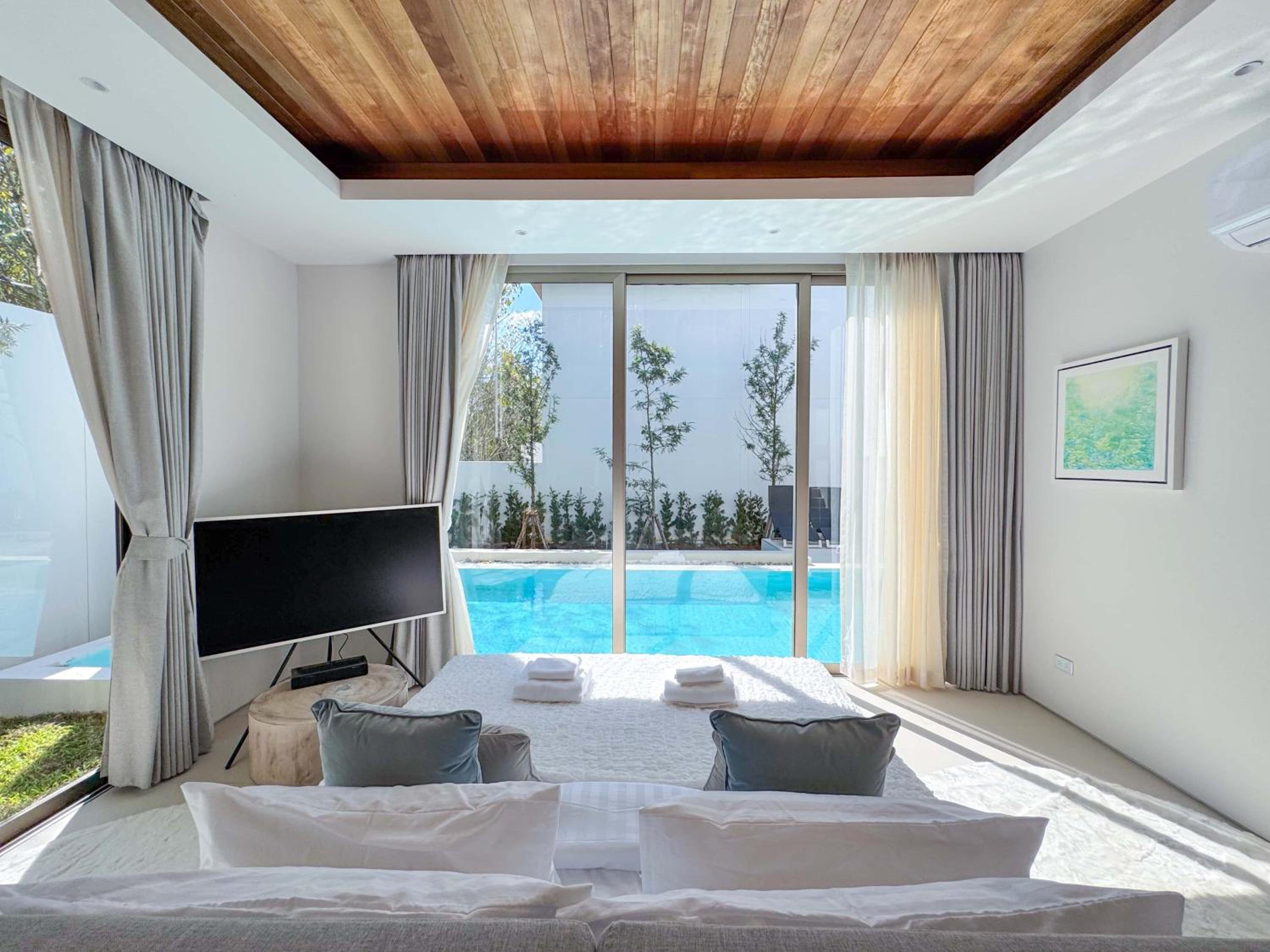 Modern 3BR Pool Villa near Laguna- Lux Pride 4 by Warm Plus