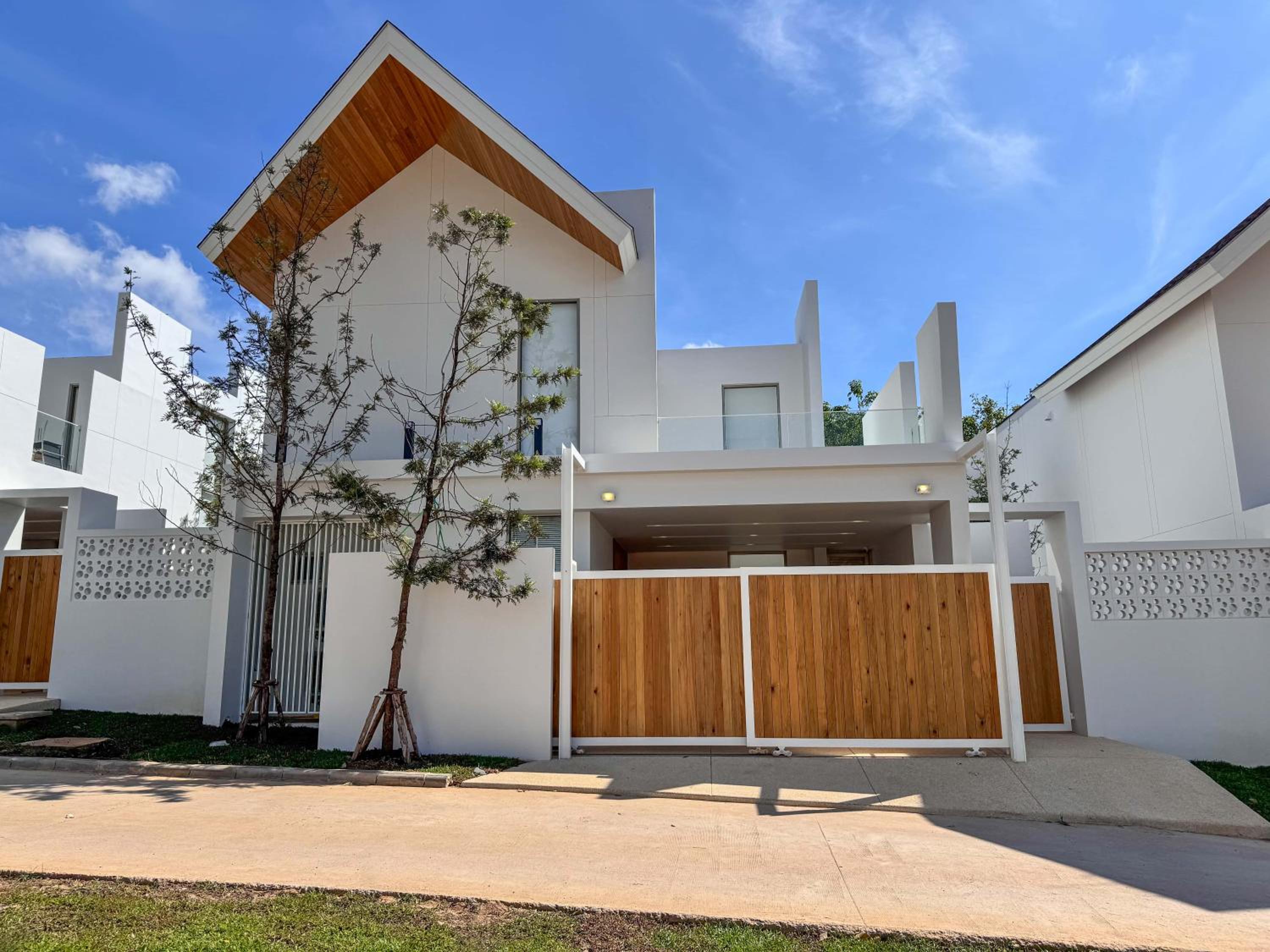 Modern 3BR Pool Villa near Laguna- Lux Pride 4 by Warm Plus