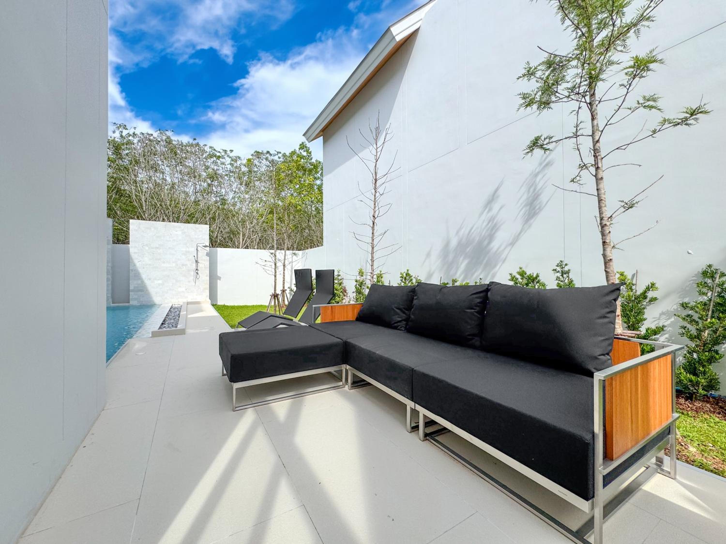 Modern 3BR Pool Villa near Laguna- Lux Pride 4 by Warm Plus