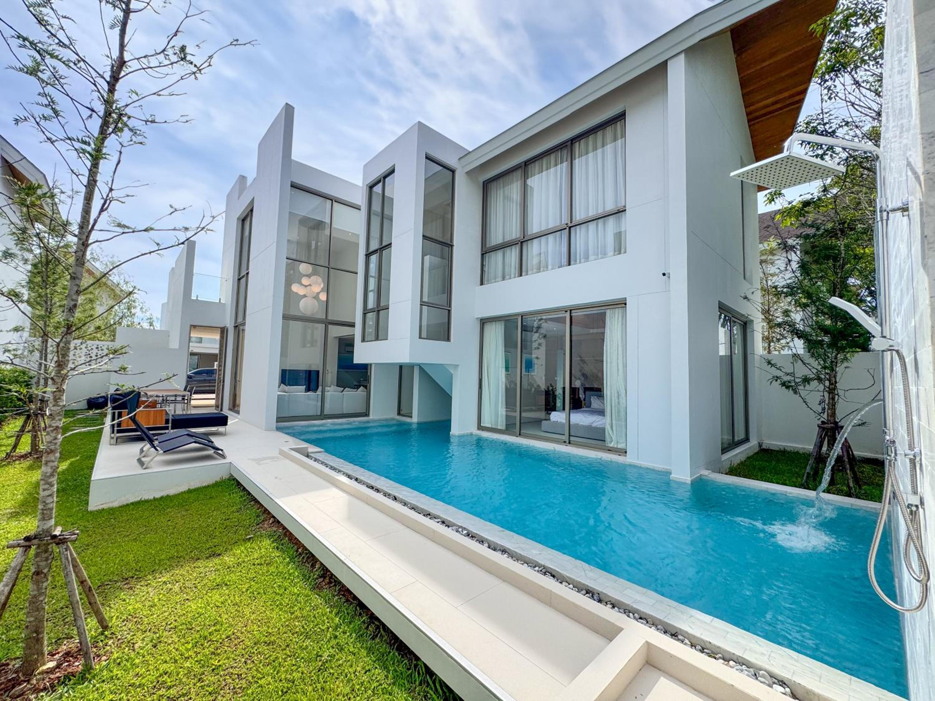 Modern 3BR Pool Villa near Laguna- Lux Pride 4 by Warm Plus