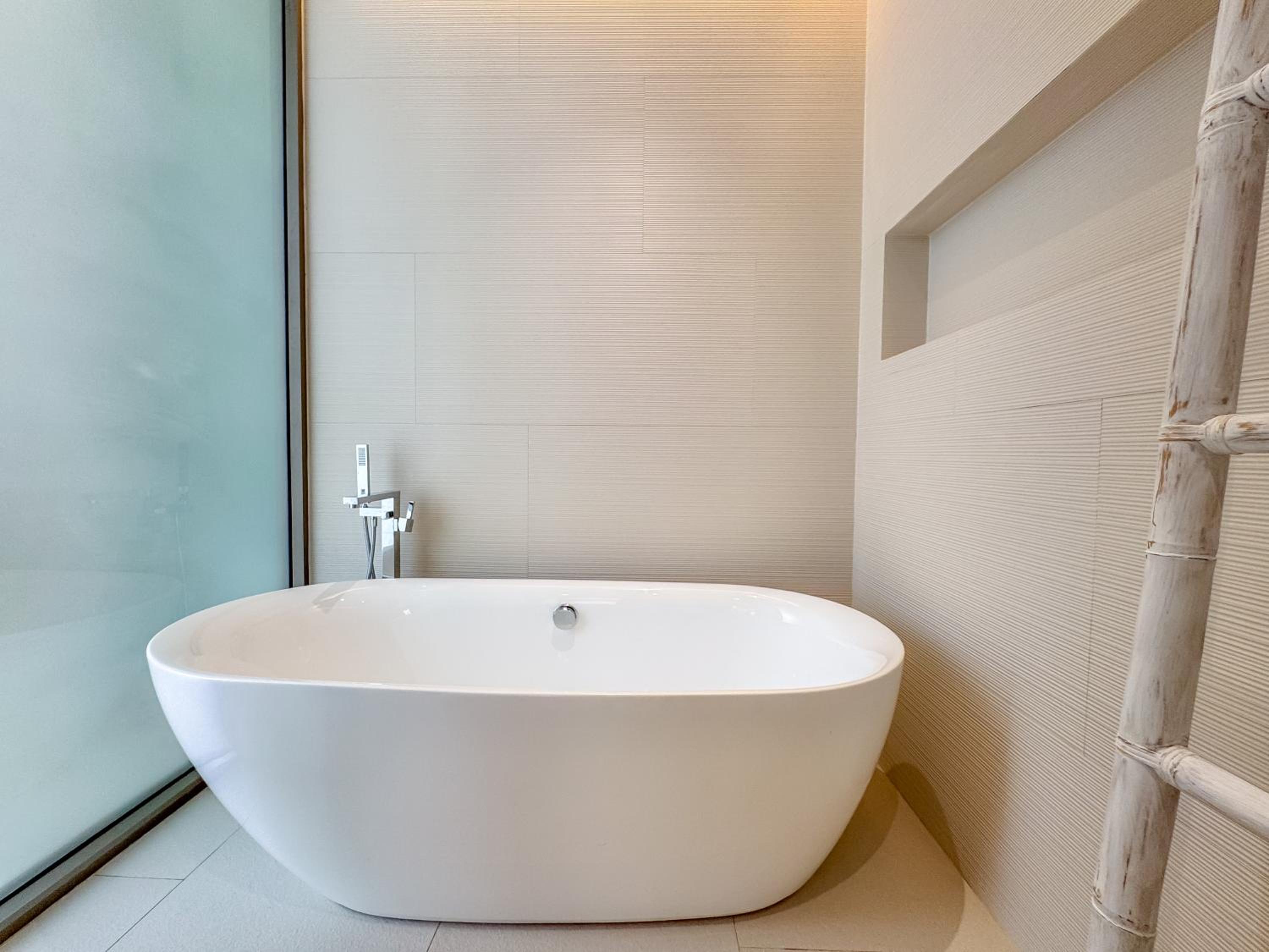 Modern 3BR Pool Villa near Laguna- Lux Pride 4 by Warm Plus