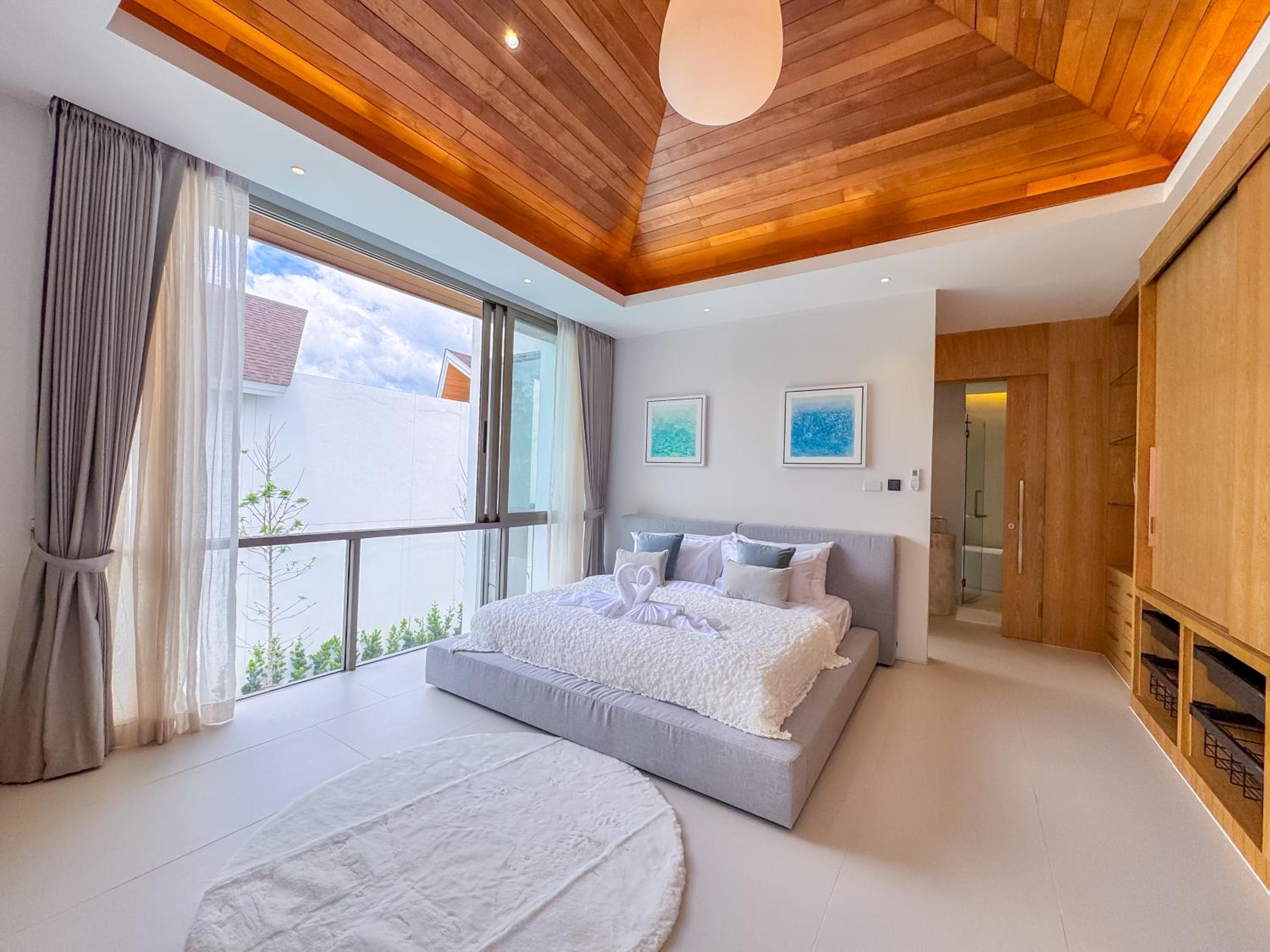 Modern 3BR Pool Villa near Laguna- Lux Pride 4 by Warm Plus