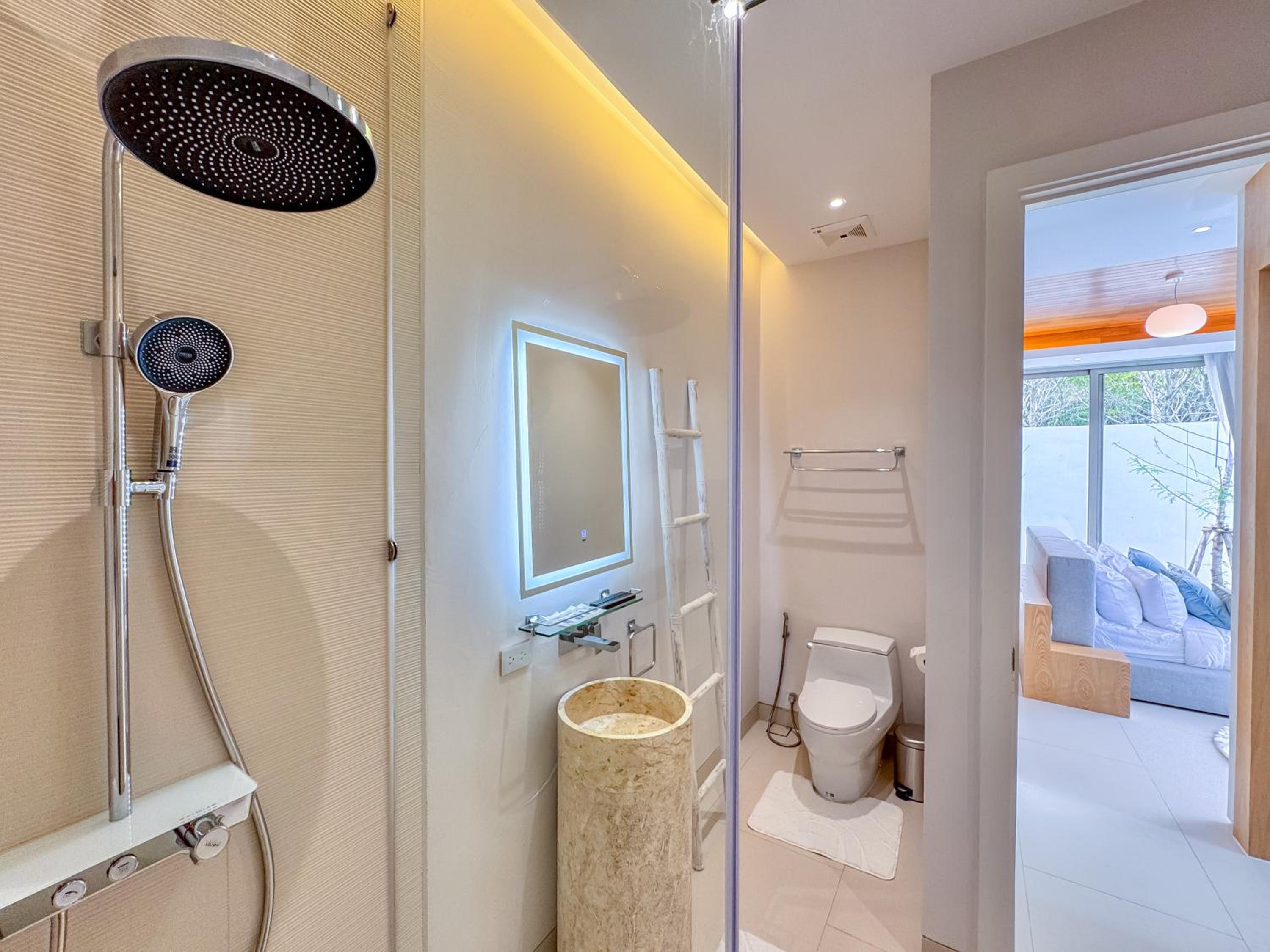 Modern 3BR Pool Villa near Laguna- Lux Pride 4 by Warm Plus