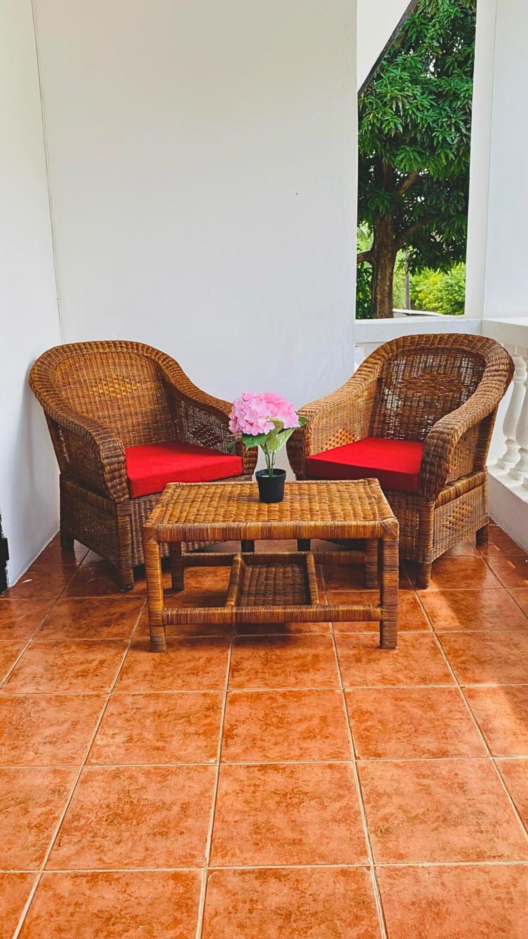 Sunny Shore B&B