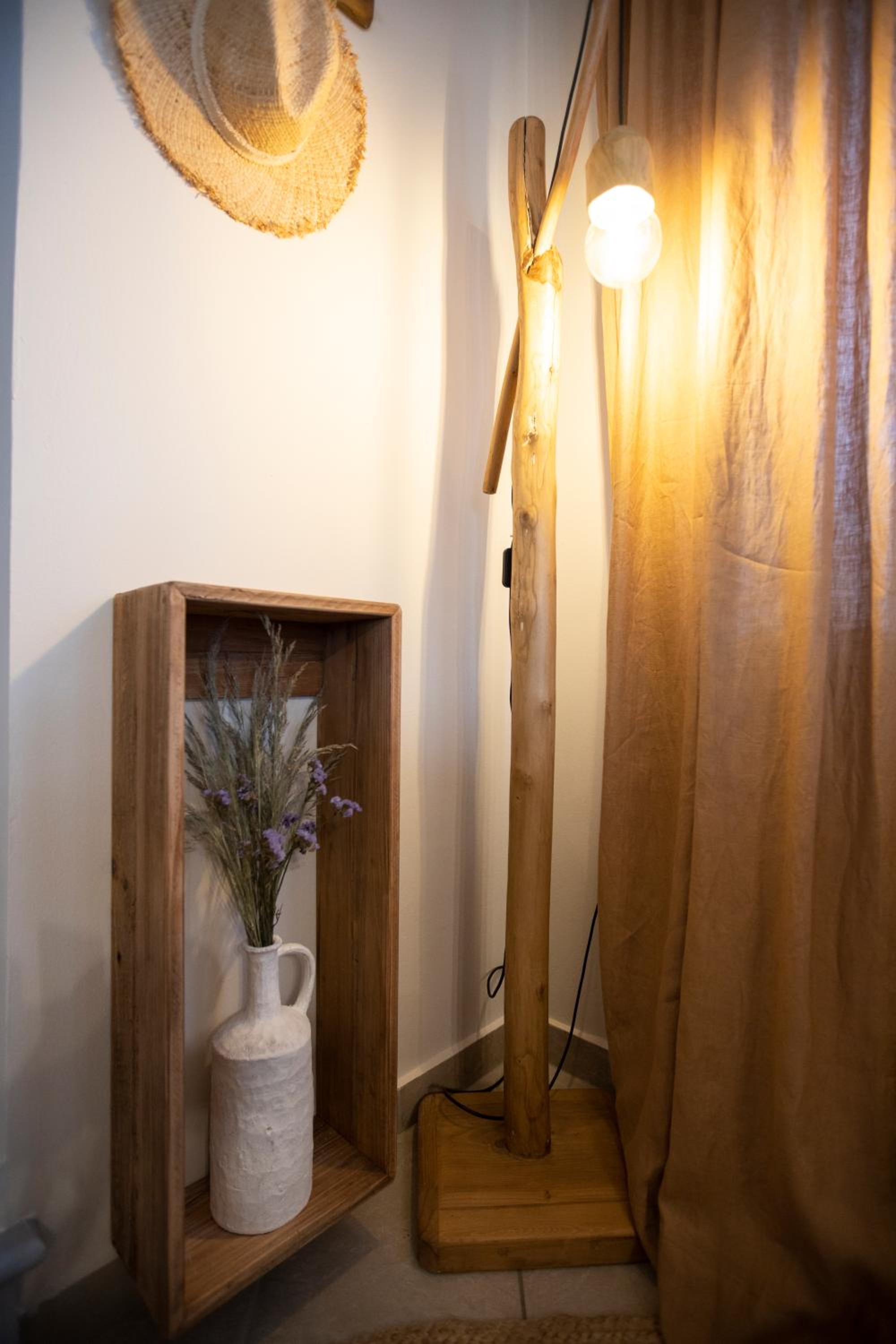 Golden Palm Tree Maisonette