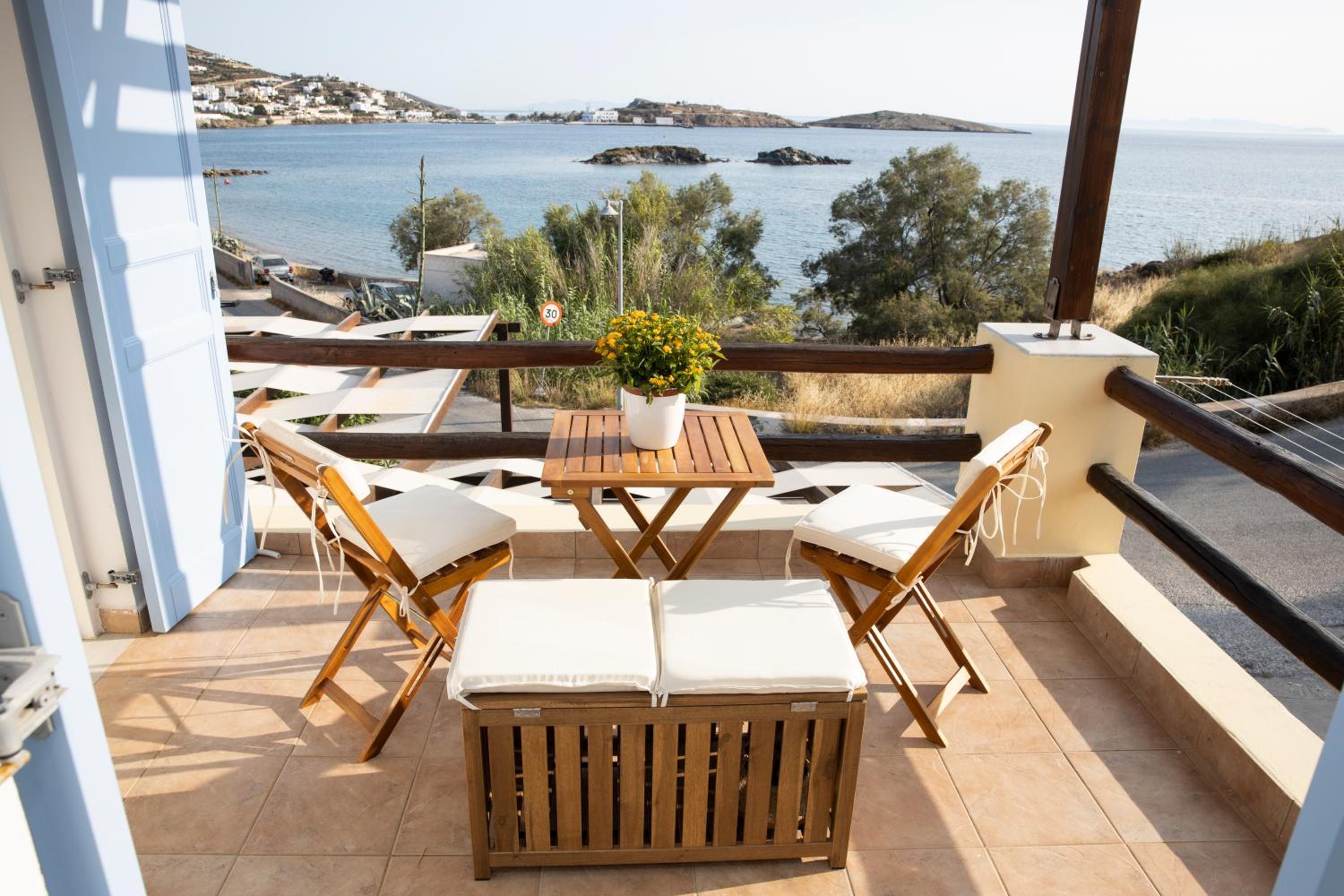 Golden Palm Tree Maisonette