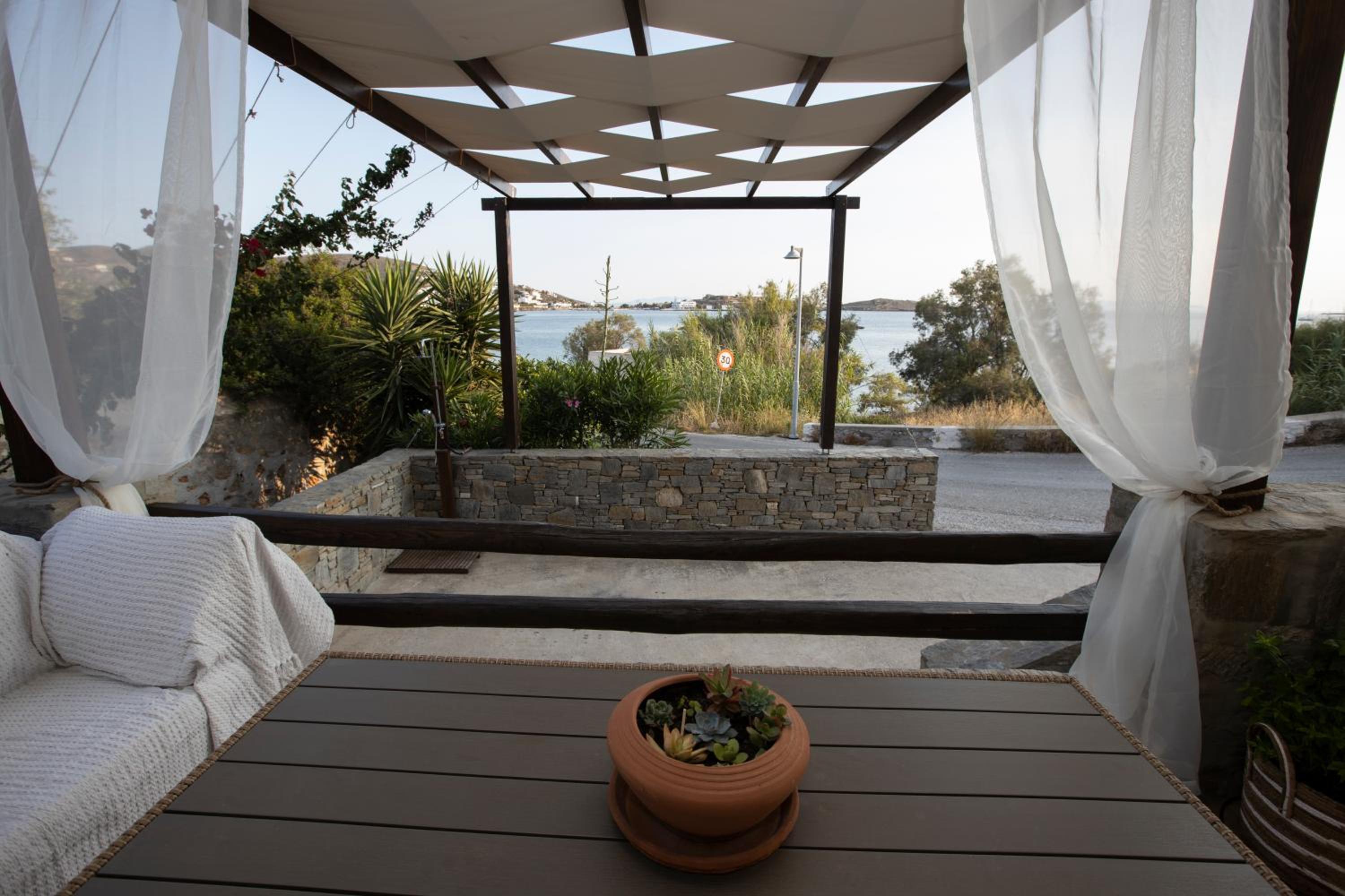 Golden Palm Tree Maisonette