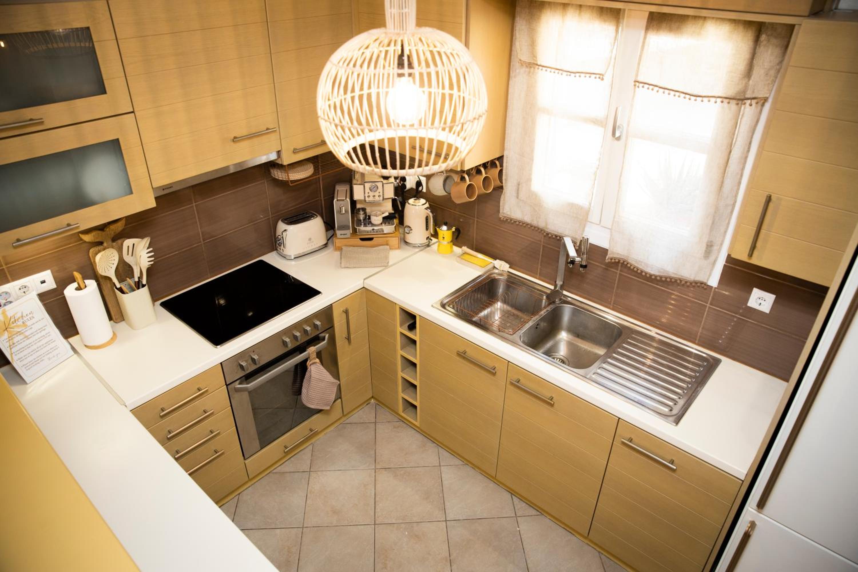 Golden Palm Tree Maisonette
