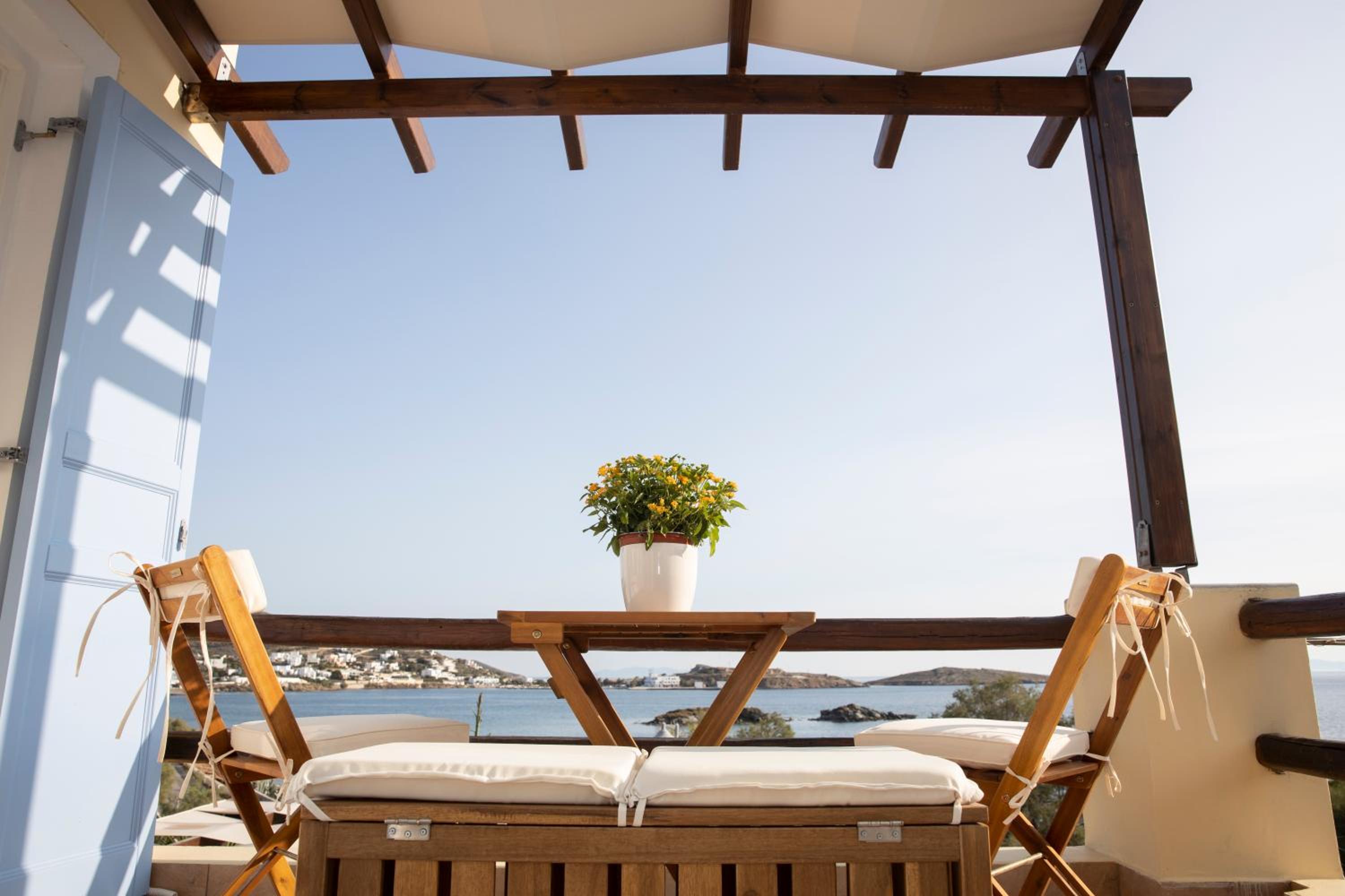 Golden Palm Tree Maisonette
