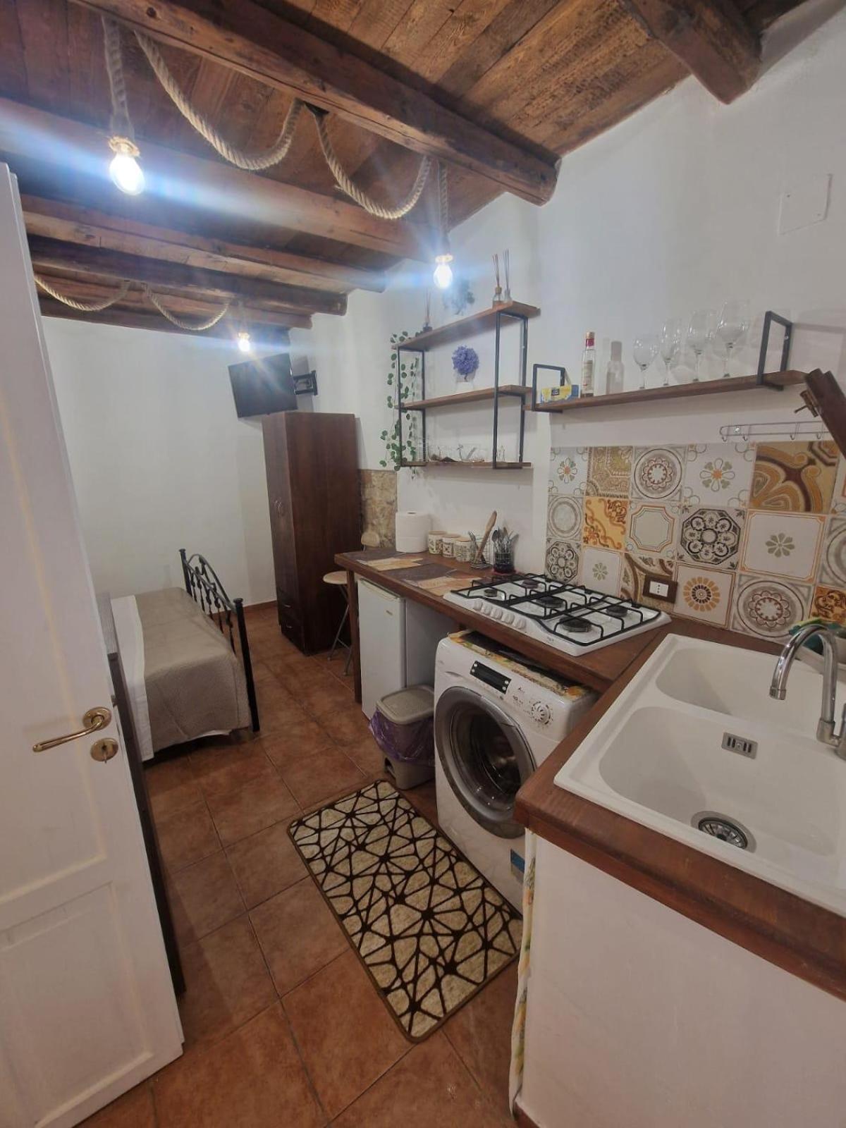Al vicolo holiday home