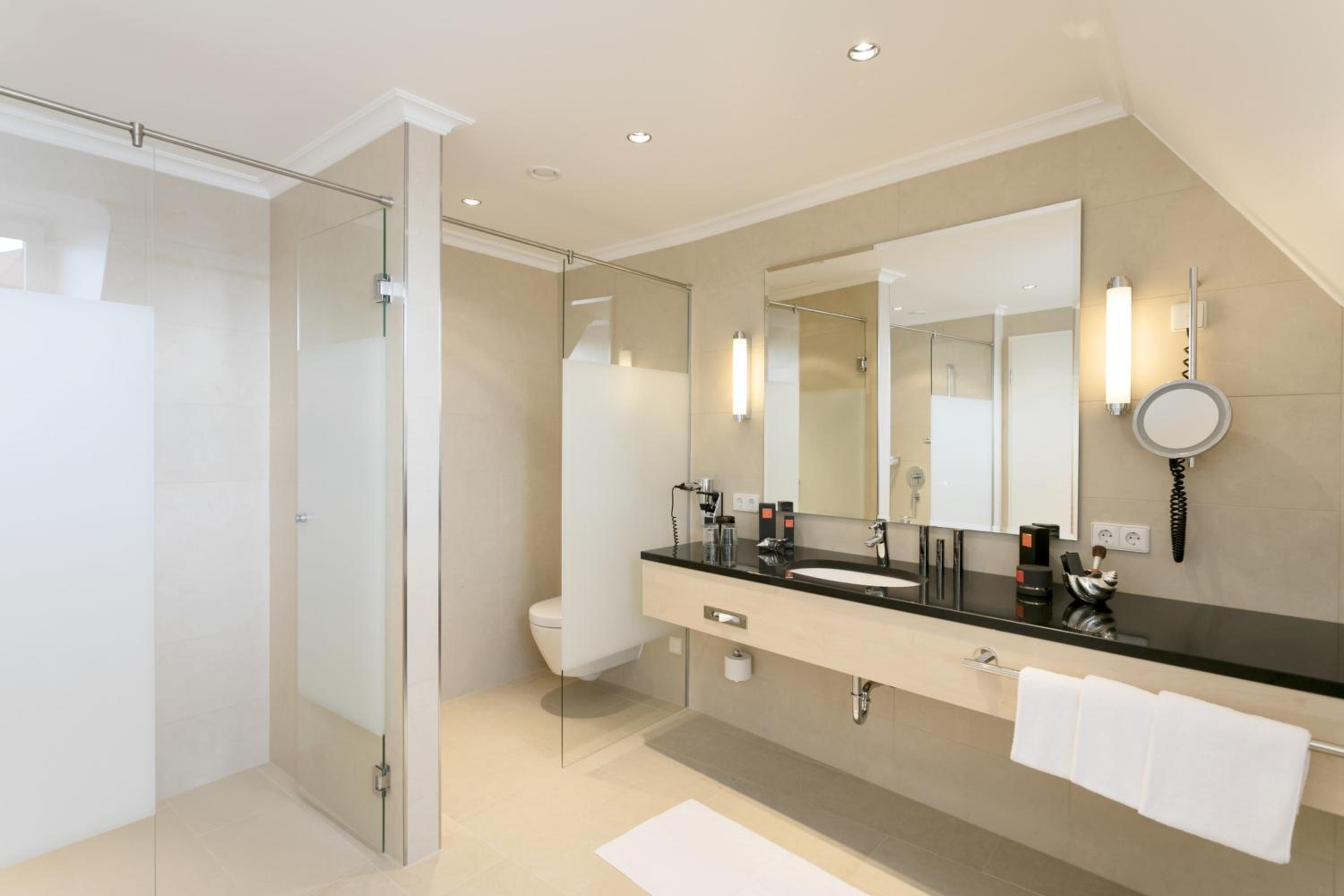 Hotel Bayerischer Hof - Property Image 2