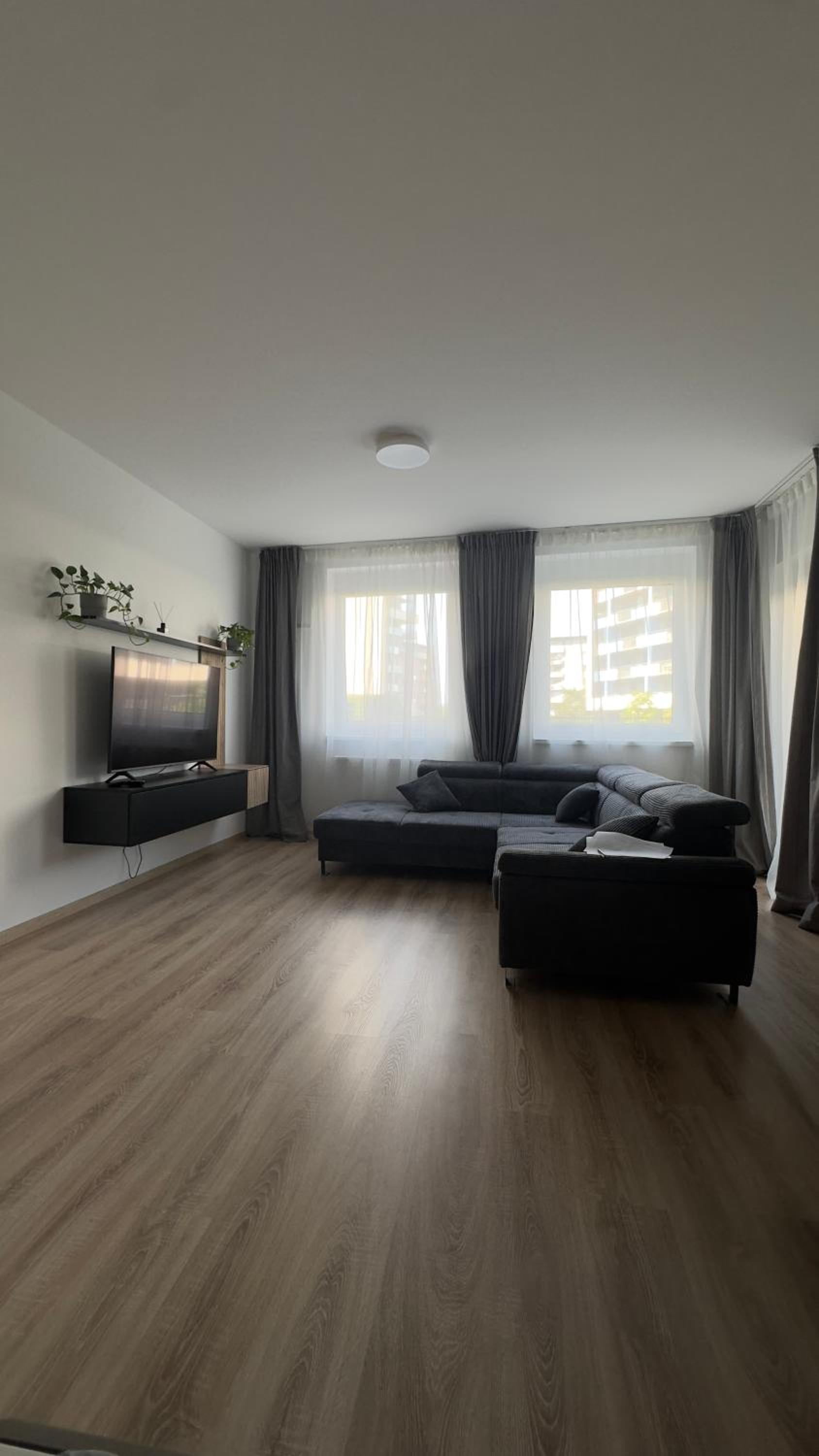 Magnolia Terrace Apart - FREE PARKING, Family & Sport Friendly Area