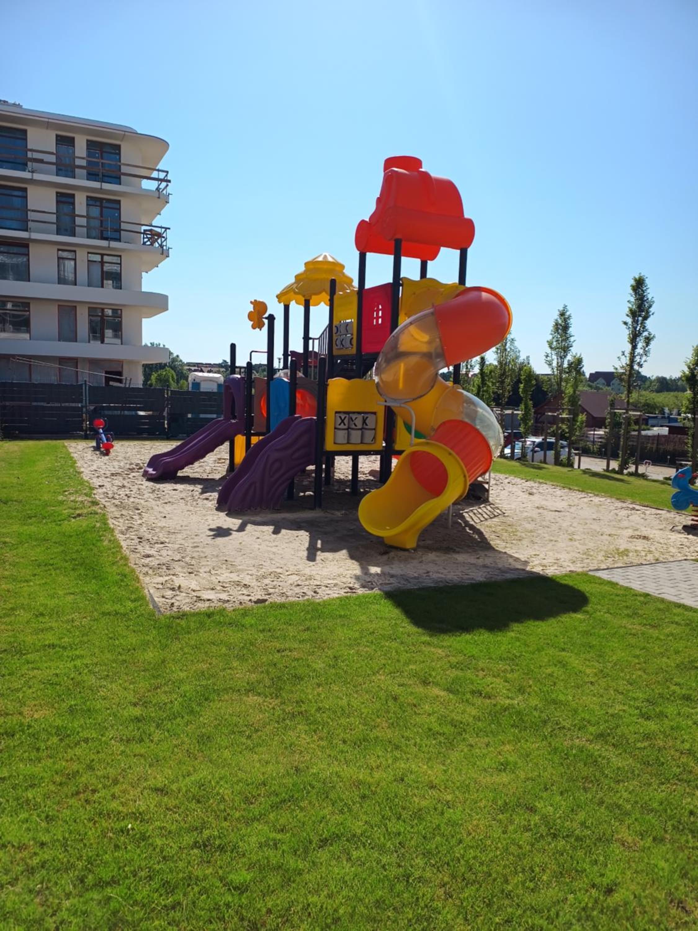 Apartament rodzinny 47, 150 m od plaży, basen, plac zabaw, darmowy parking!