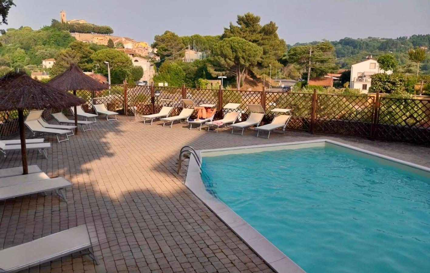 Trilocale con piscina