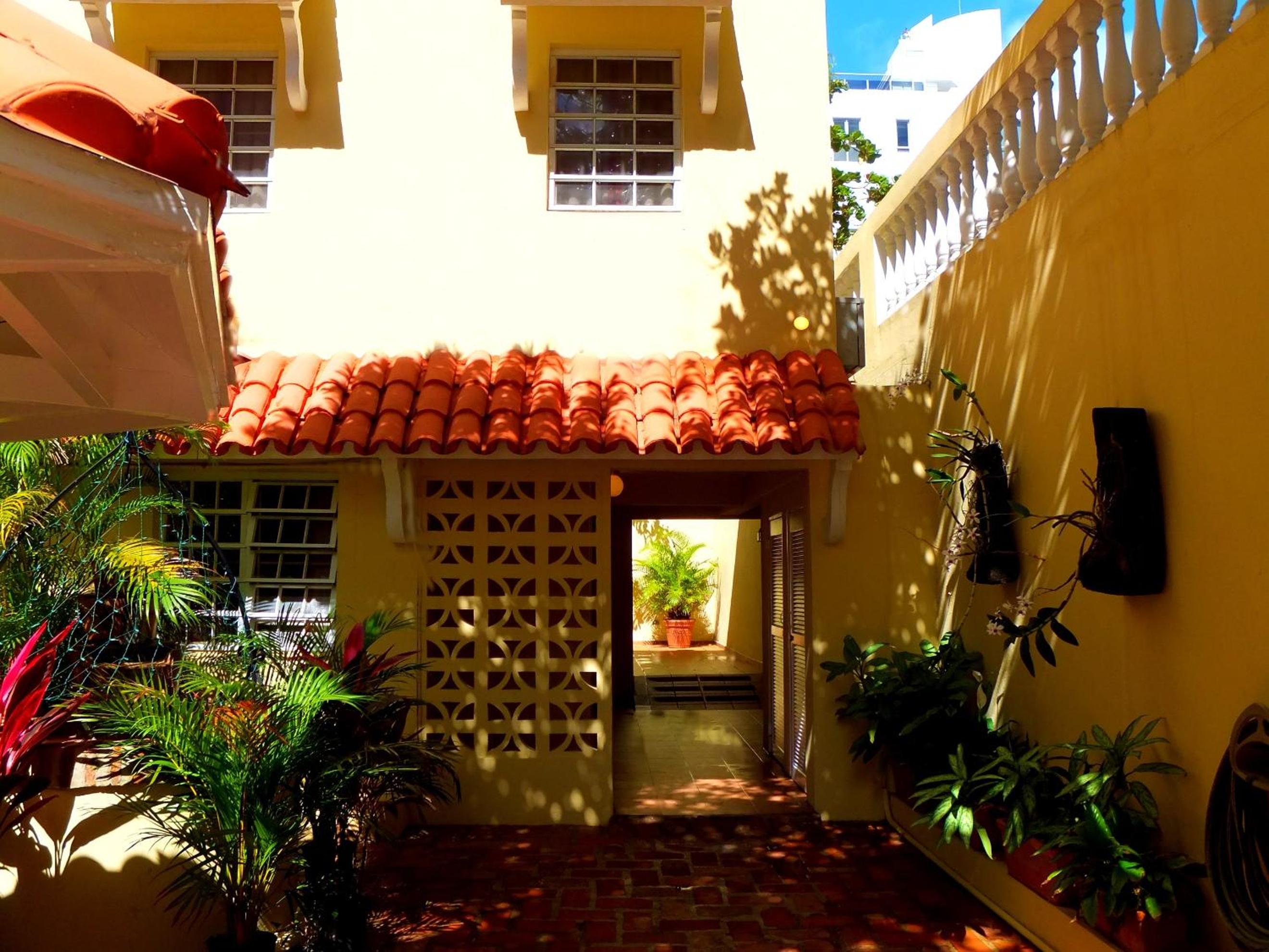Canario Boutique Hotel - Property Image 2