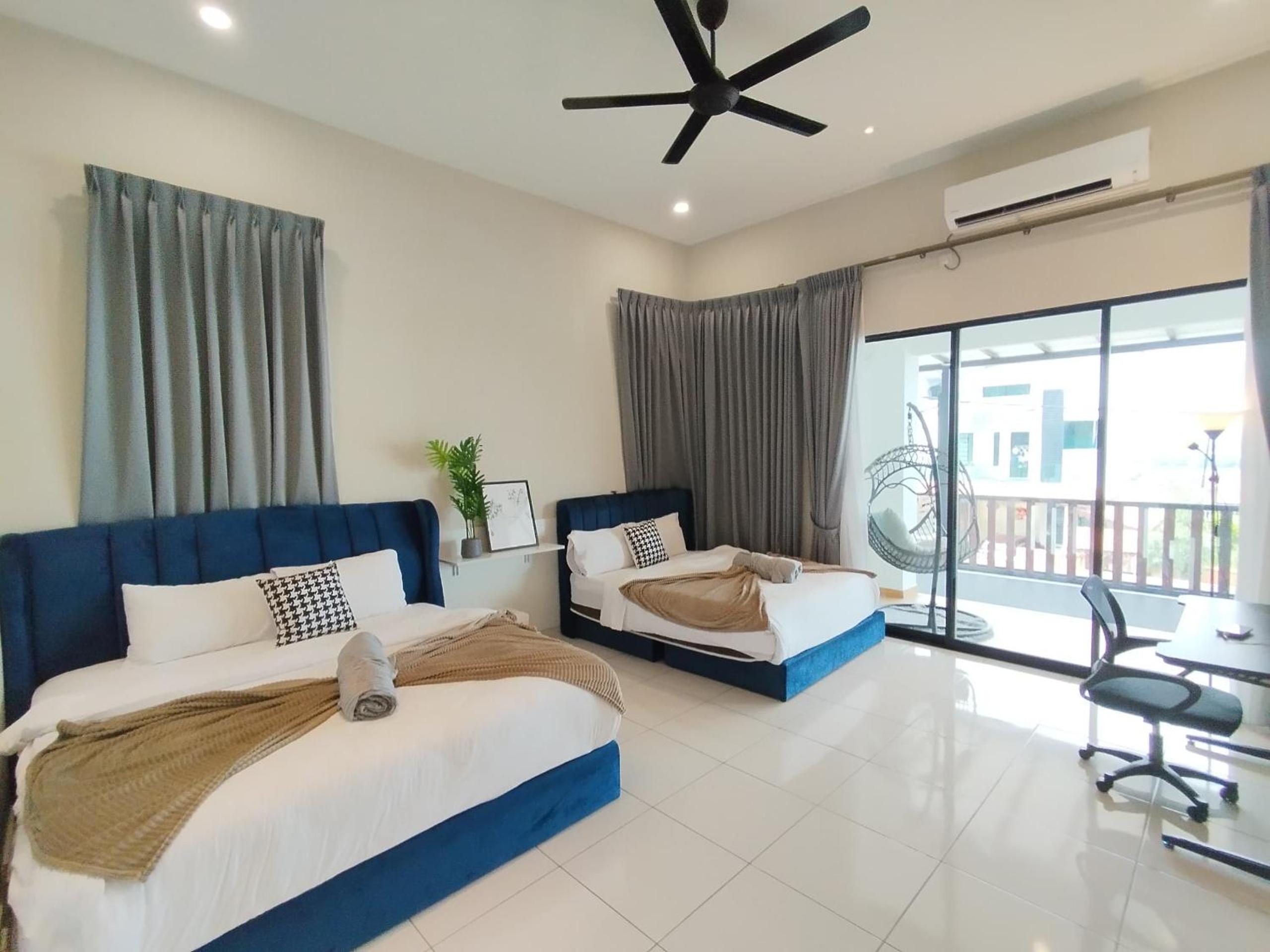 Ipoh Lahat Mines Private Pool Lake Villa by IWH Suites