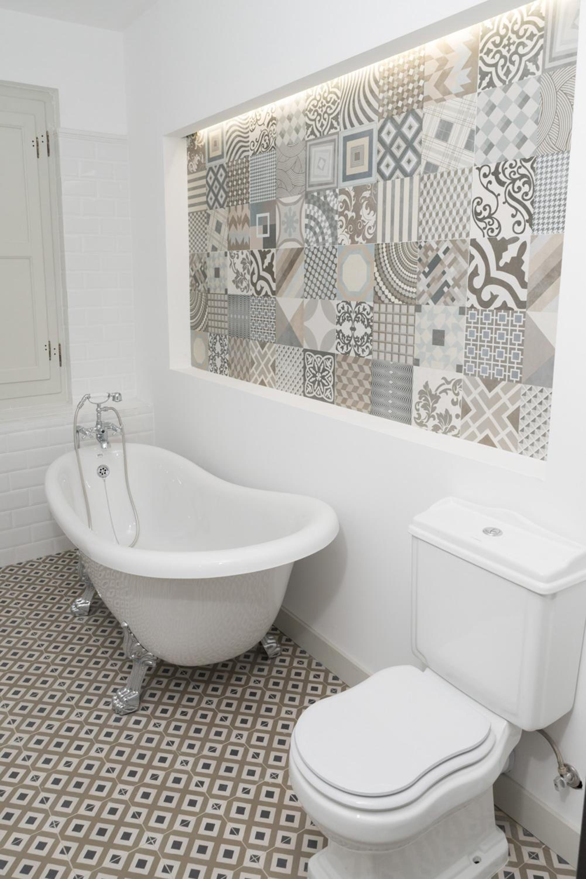 NWT Central Station Valencia en Valencia — bathroom