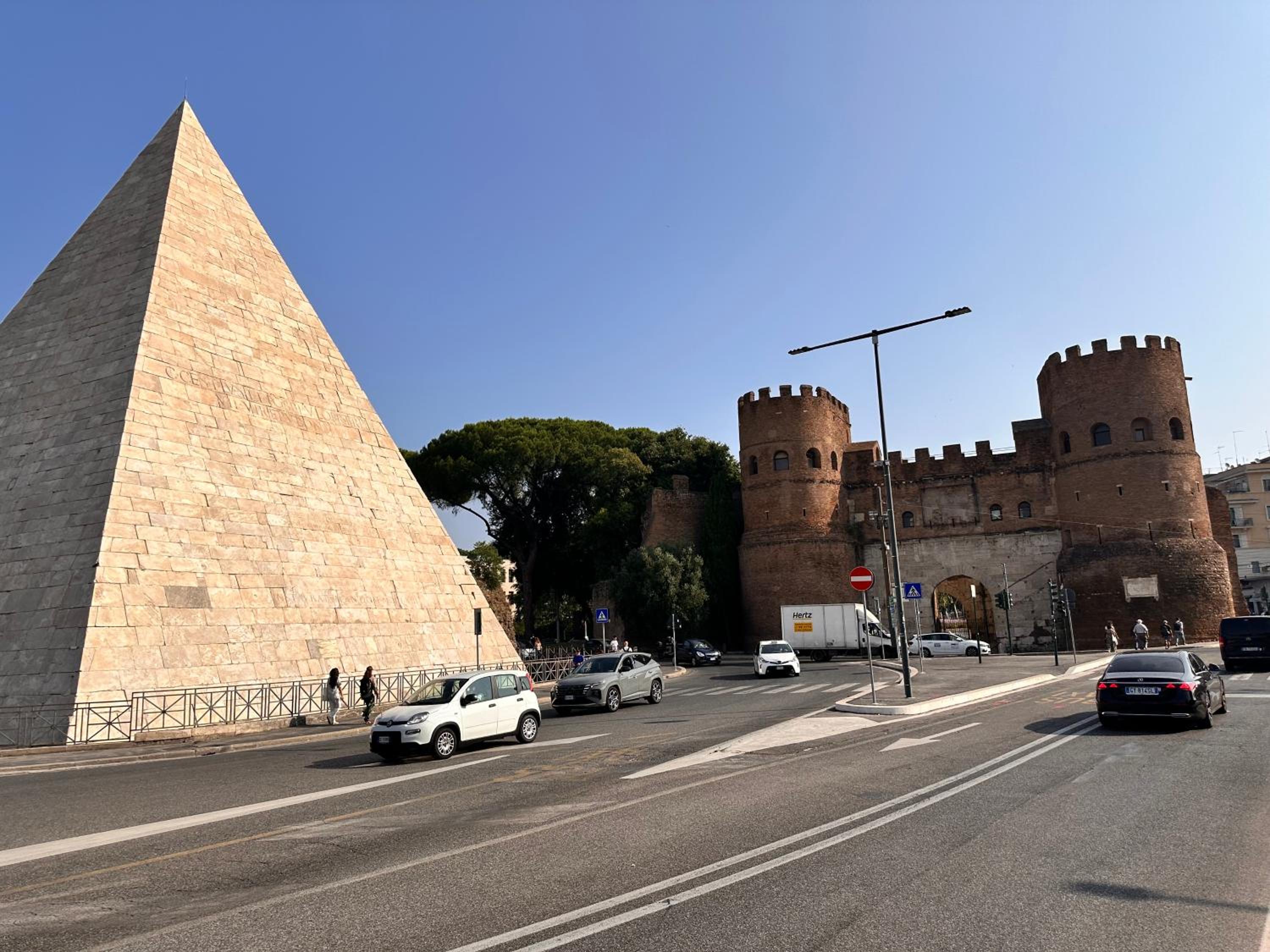 Your Place in Rome Apartments