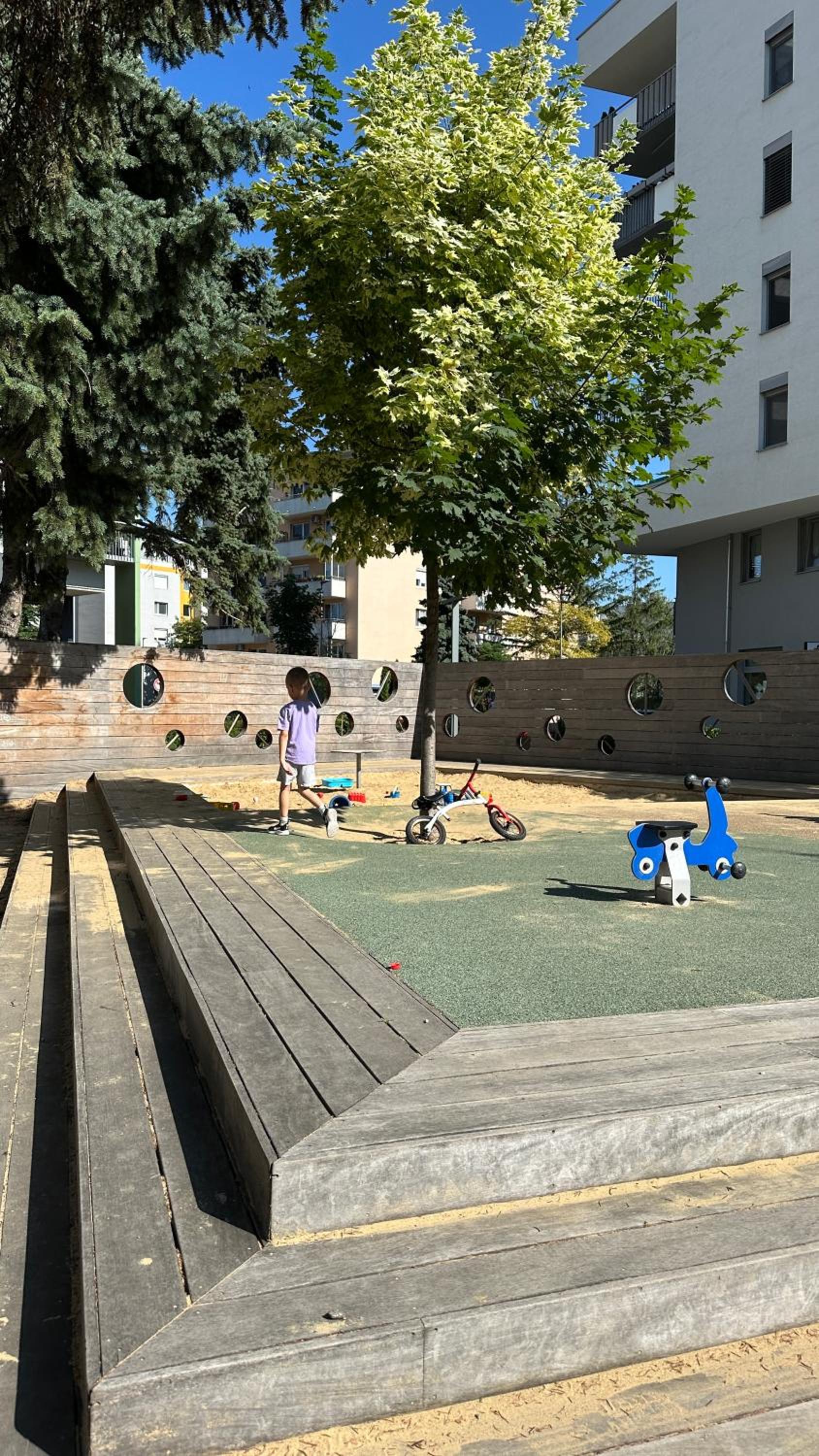 Magnolia Terrace Apart - FREE PARKING, Family & Sport Friendly Area