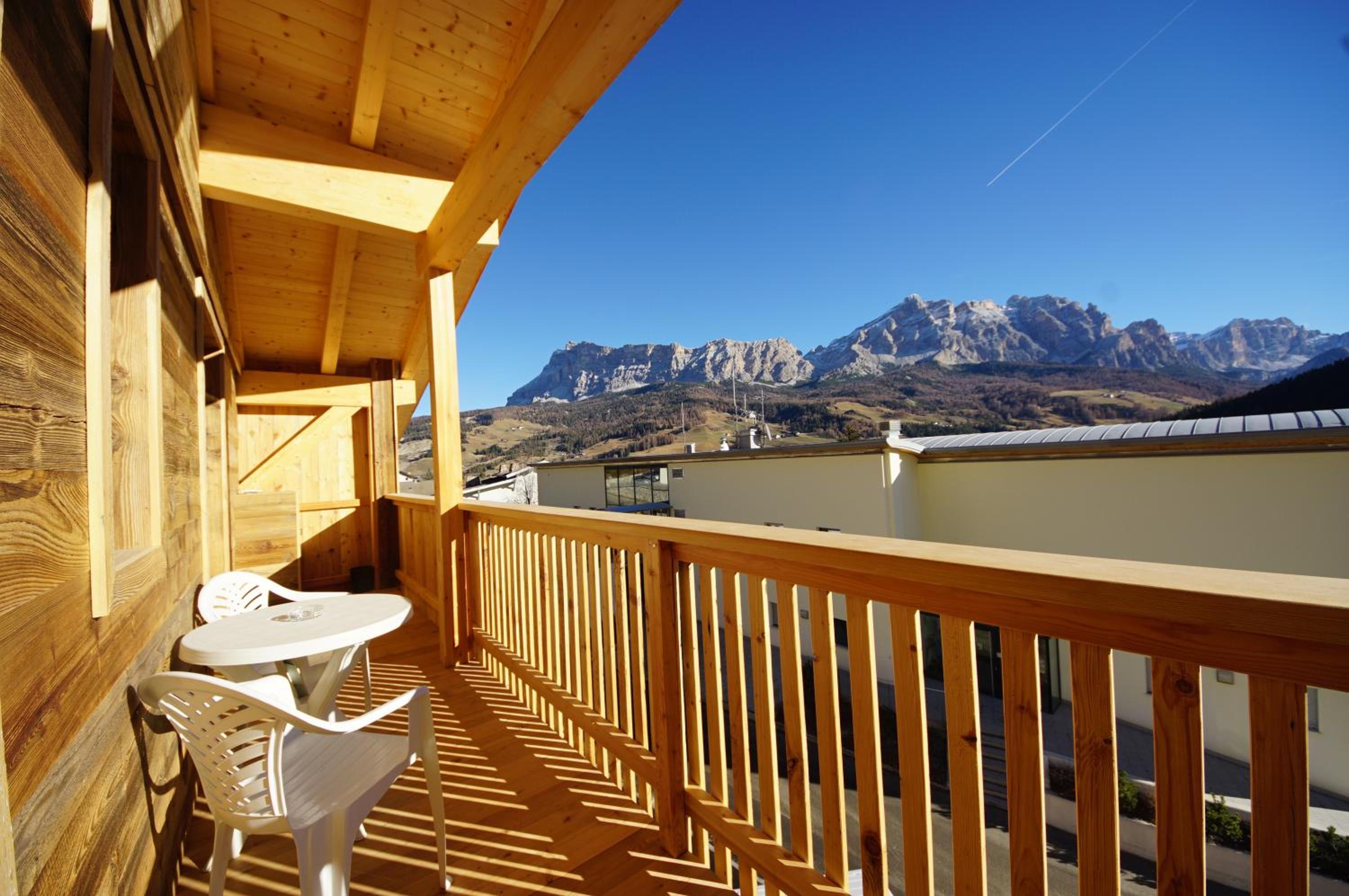 Apartments. Ambria view 4