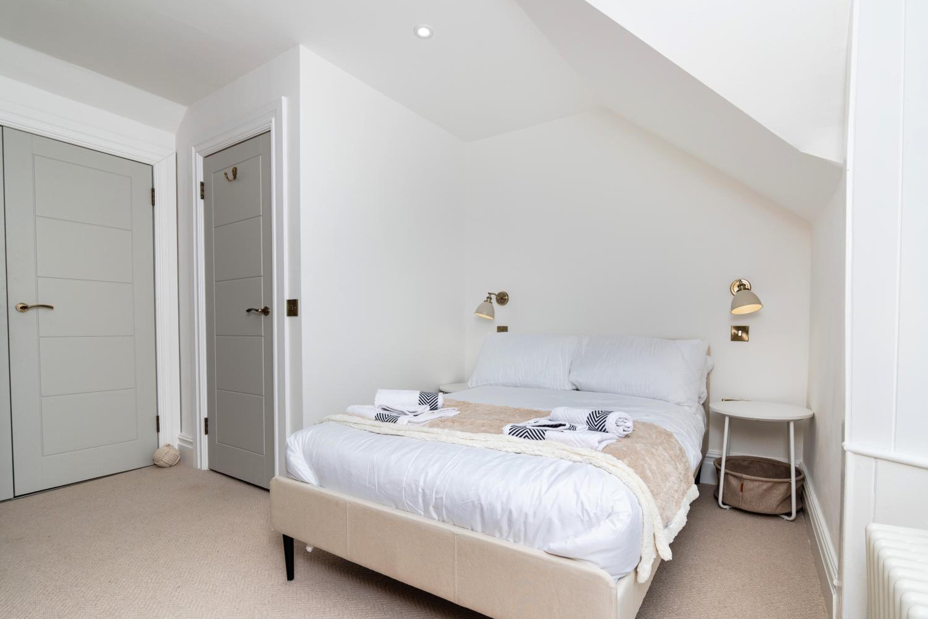 2 Bedroom Cottage-Free Parking