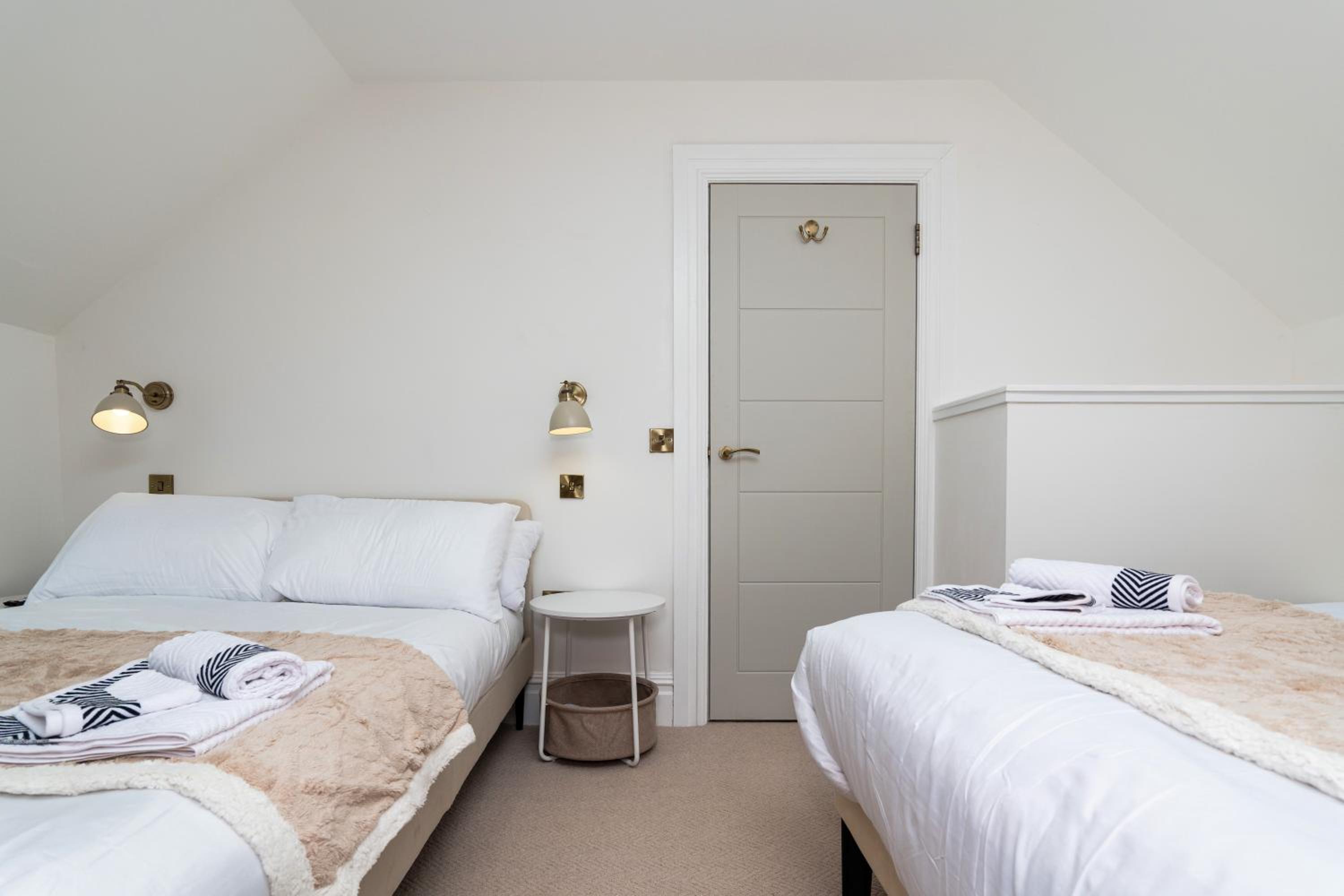 2 Bedroom Cottage-Free Parking