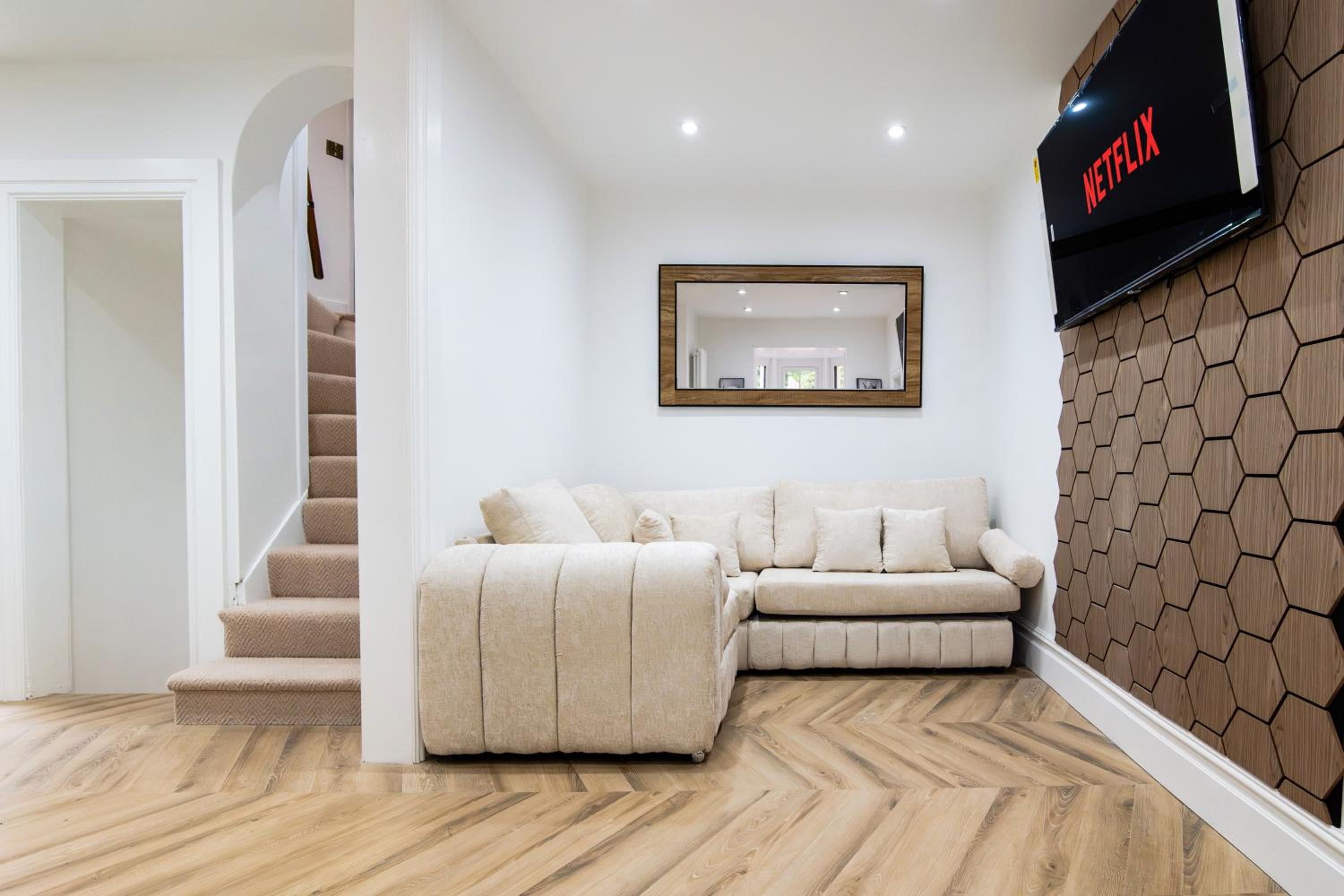 2 Bedroom Cottage-Free Parking