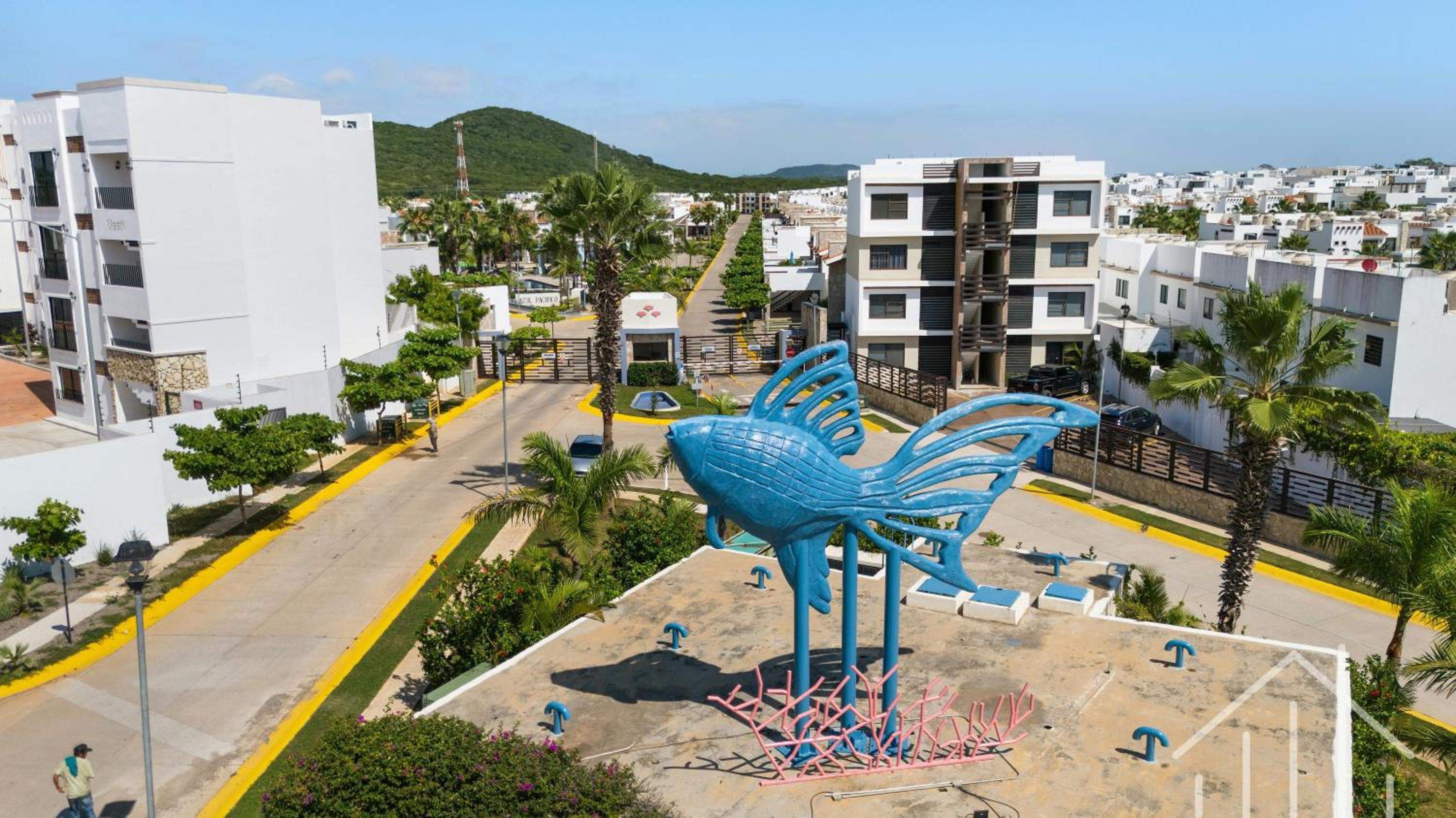 Promo-Pool-Sleep 6-Near Beach Water Park-Gated