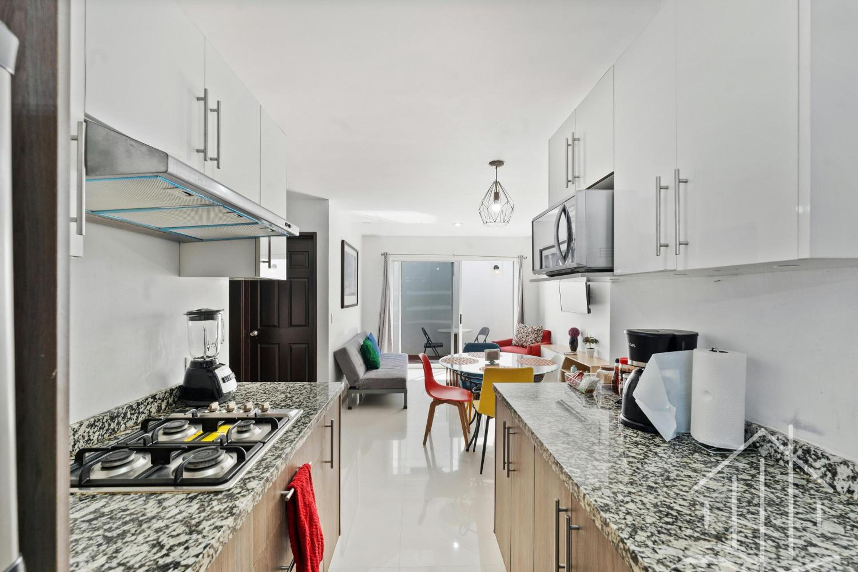 Promo-Pool-Sleep 6-Near Beach Water Park-Gated
