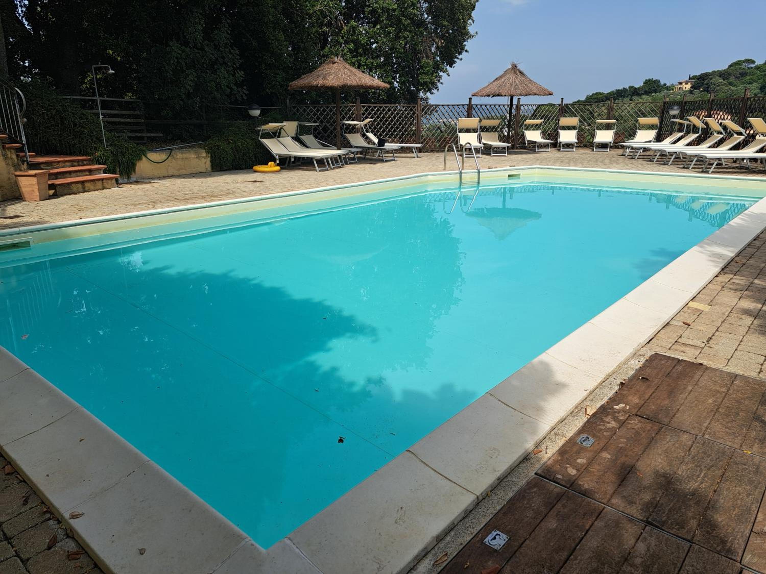 Trilocale con piscina