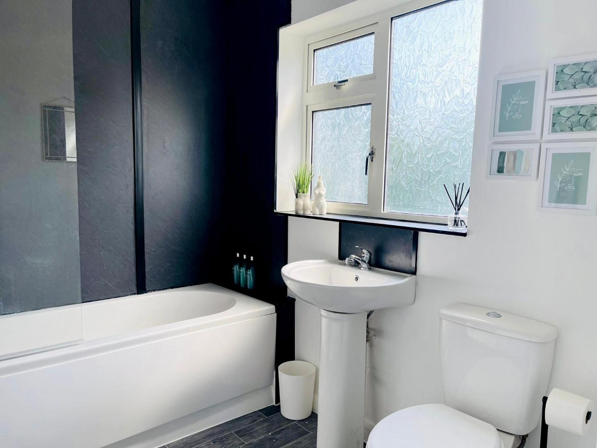 Sleeps 5, tranquil retreat near Peterborough town