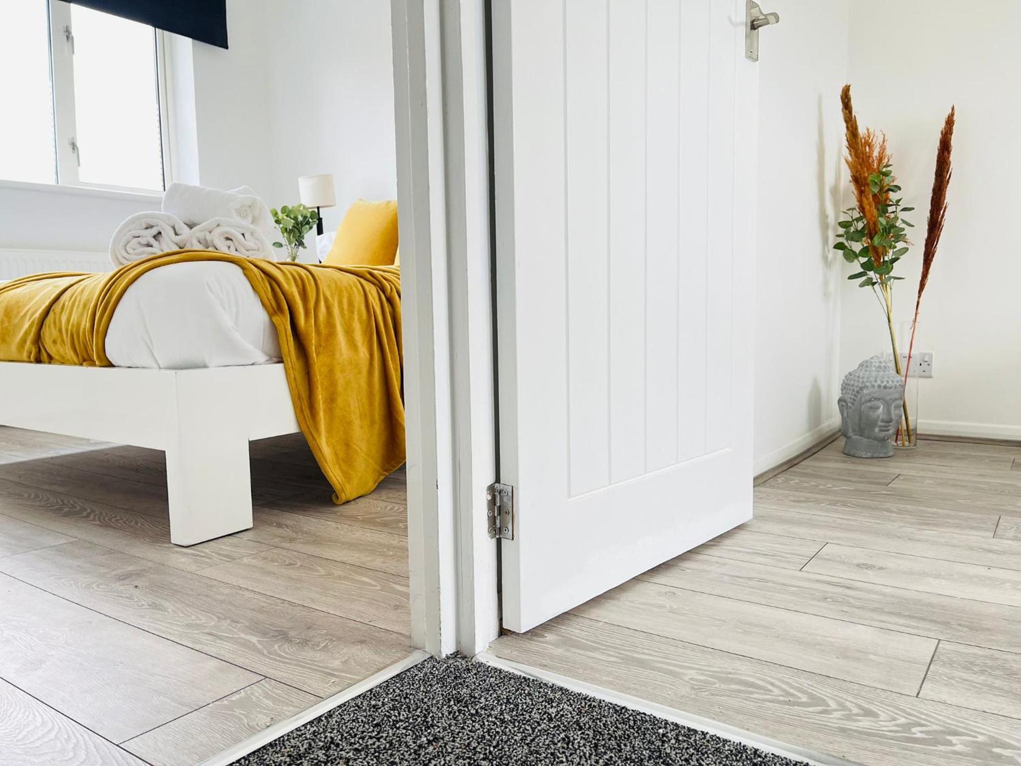 Sleeps 5, tranquil retreat near Peterborough town