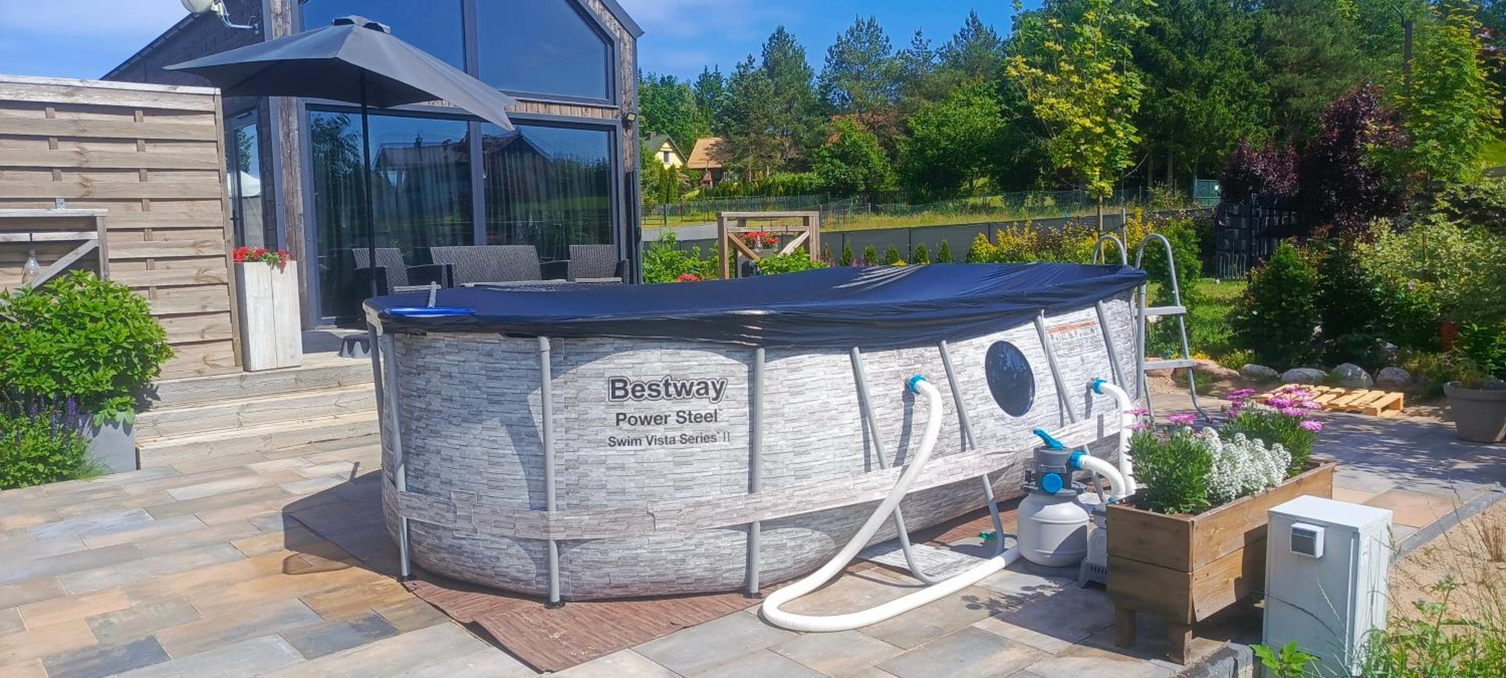 Domek Mazurski całoroczny nad jeziorem z sauną i Jacuzzi SPA