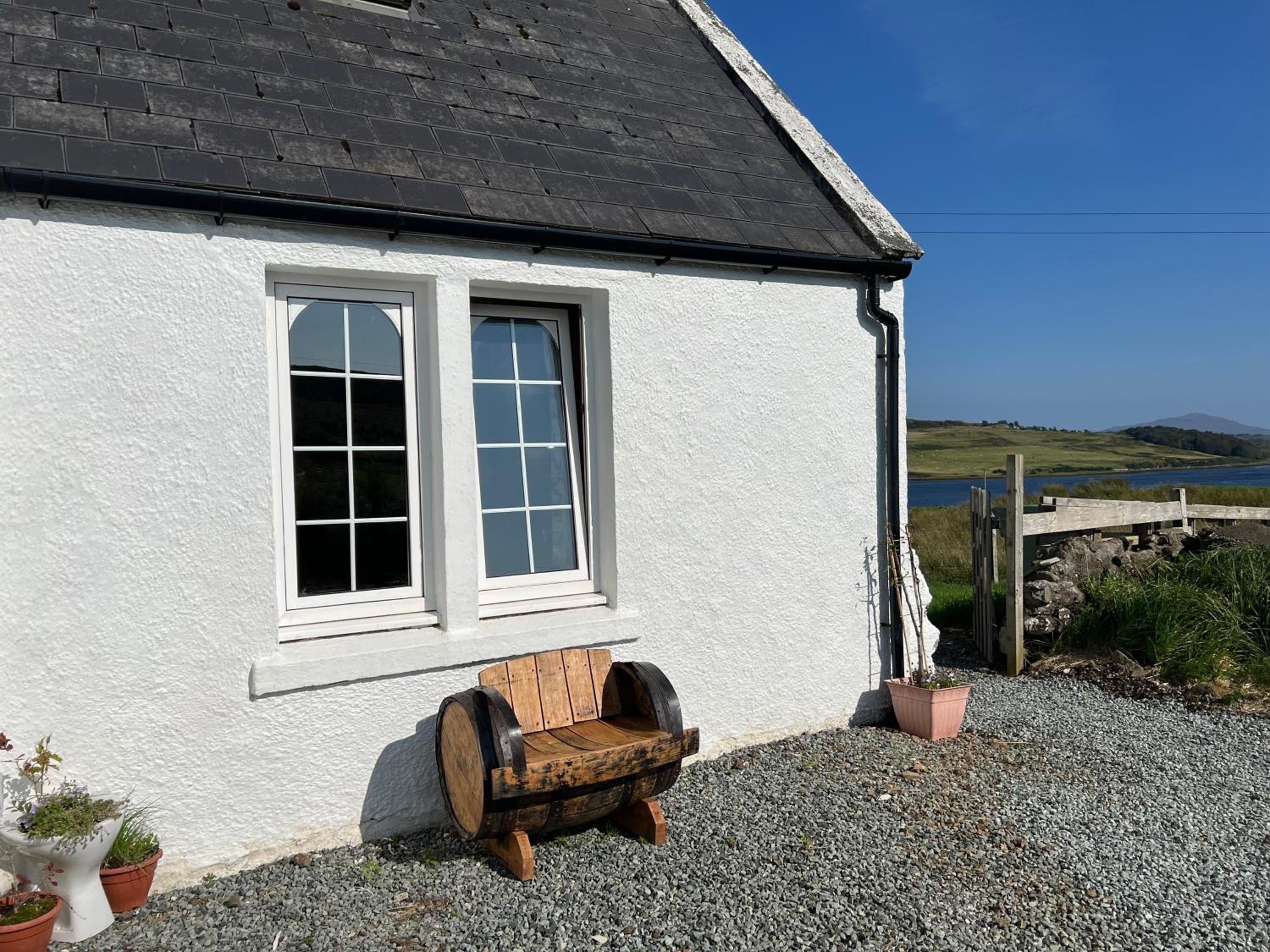 Skye Cottage - Vegan and Eco
