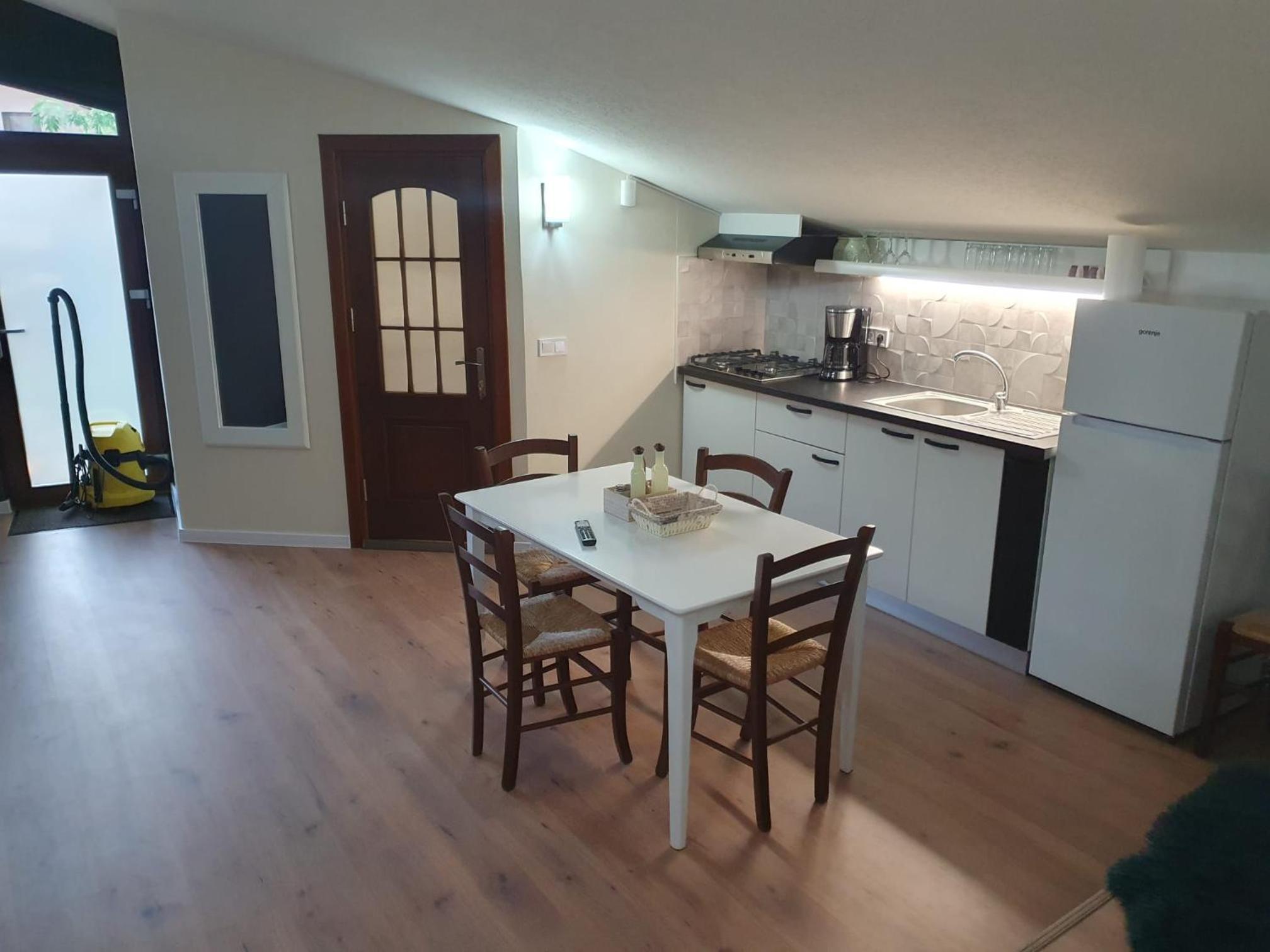MD Apartament- Cazare la curte
