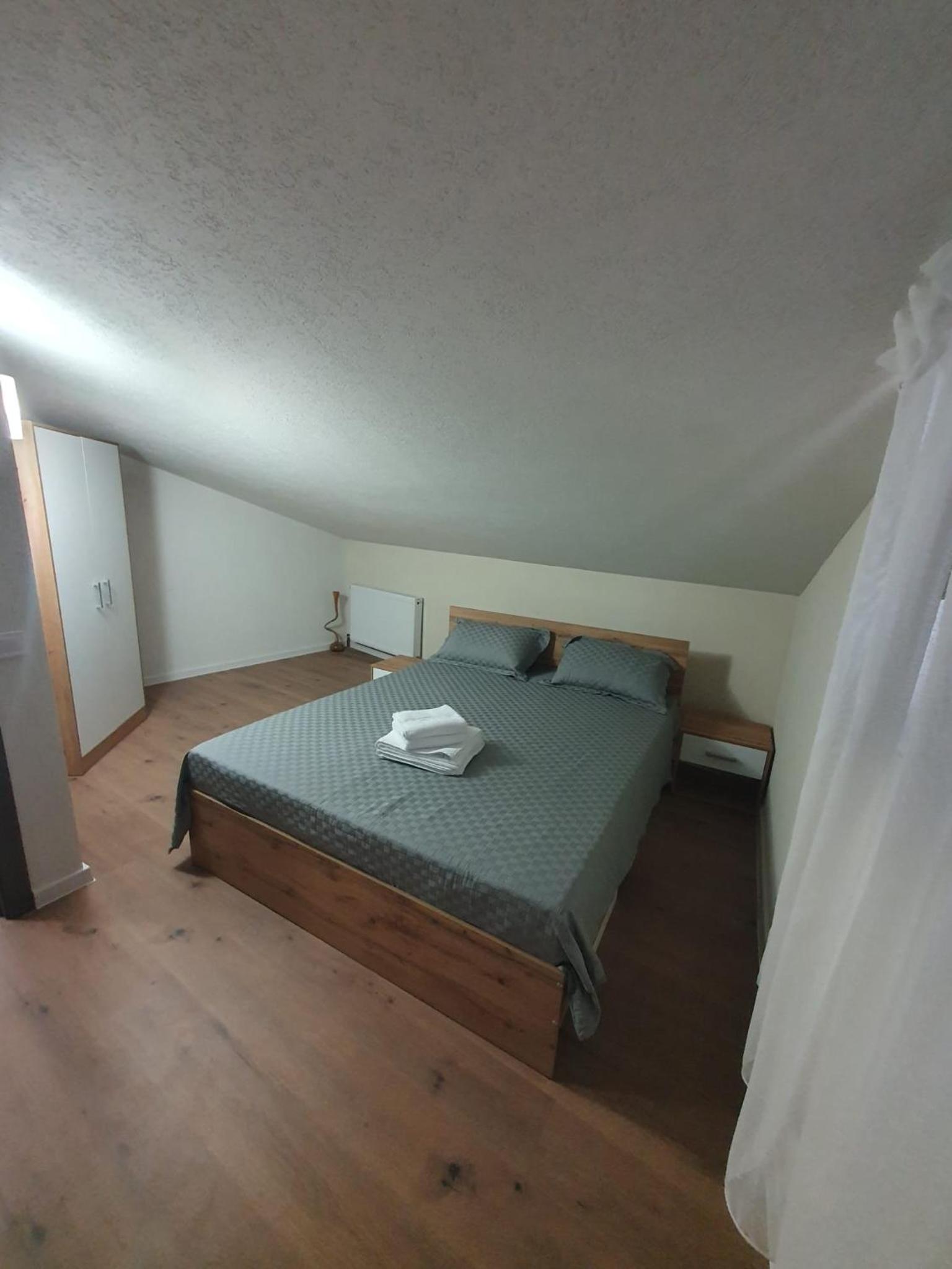 MD Apartament- Cazare la curte