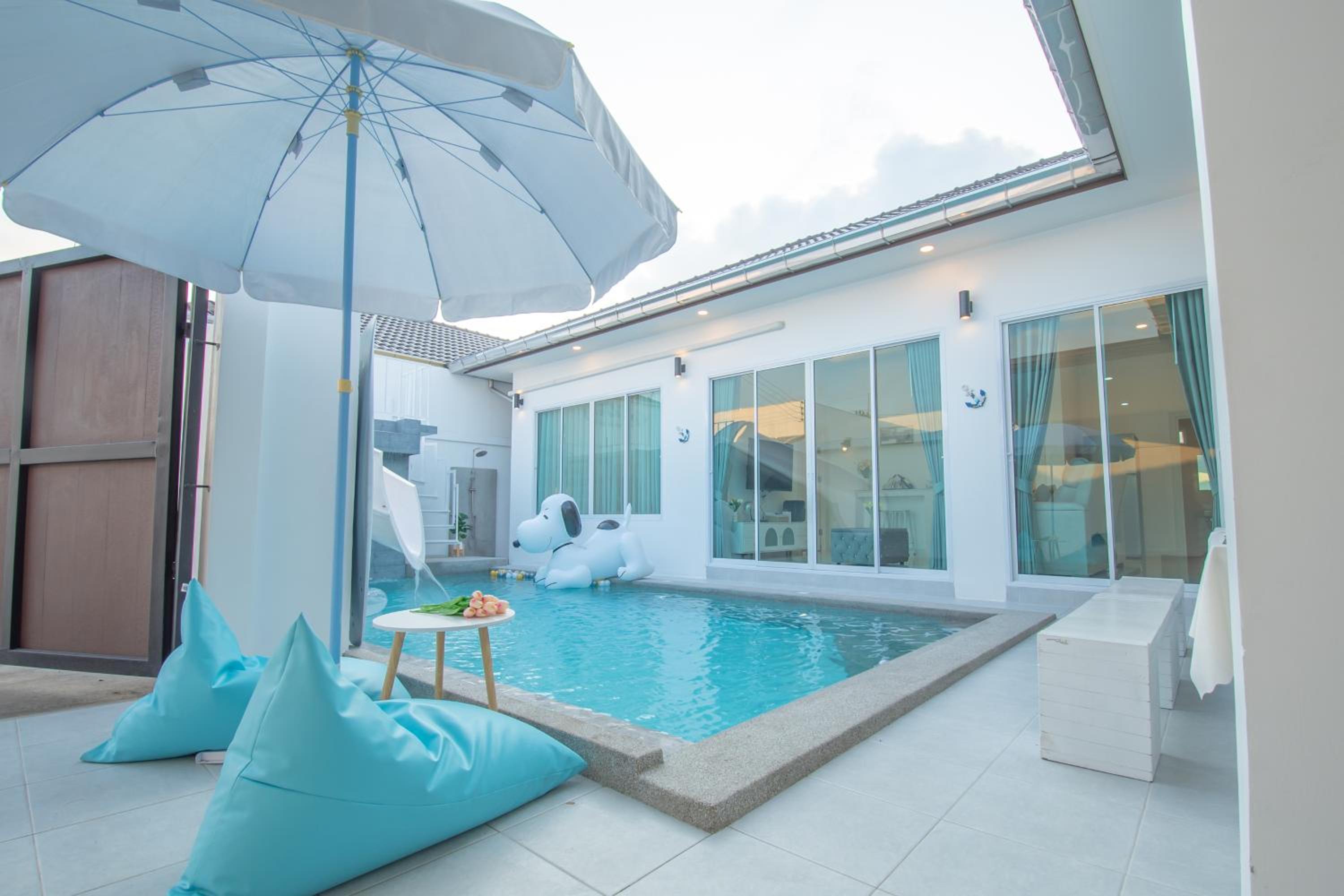 Mina Pool Villa