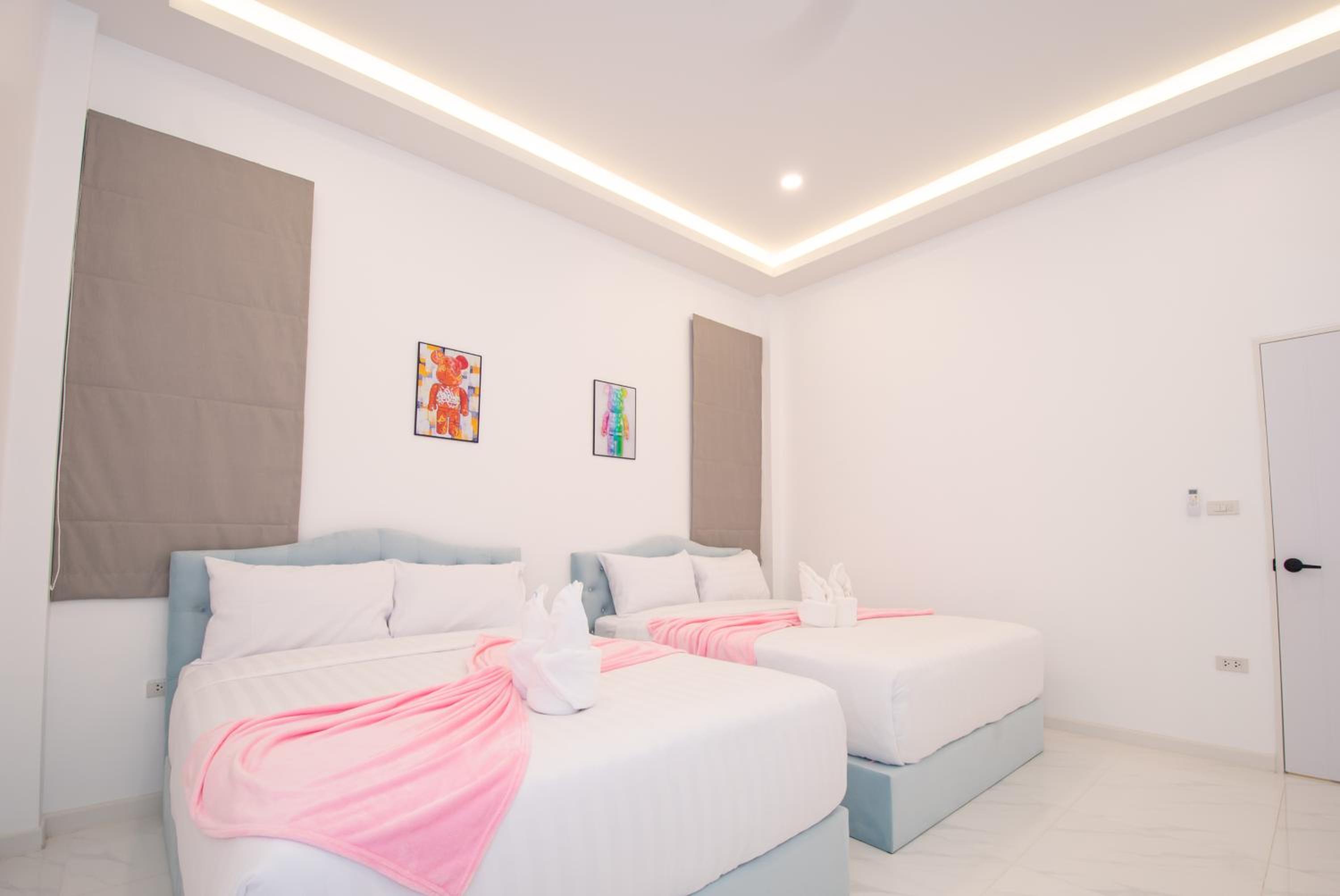 Mina Pool Villa