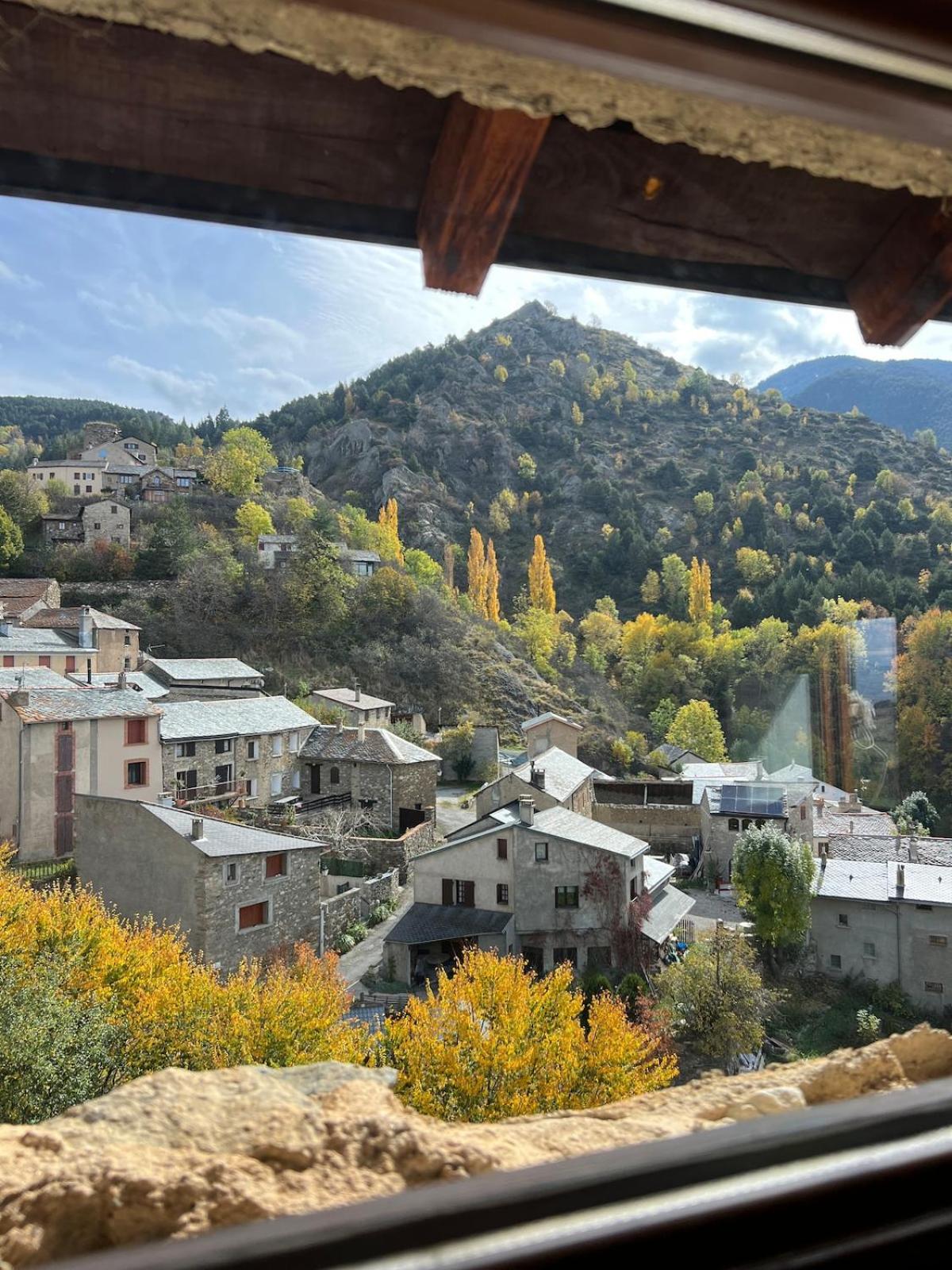Cal Gano, 3-Story Stone & Wood Mountain Retreat