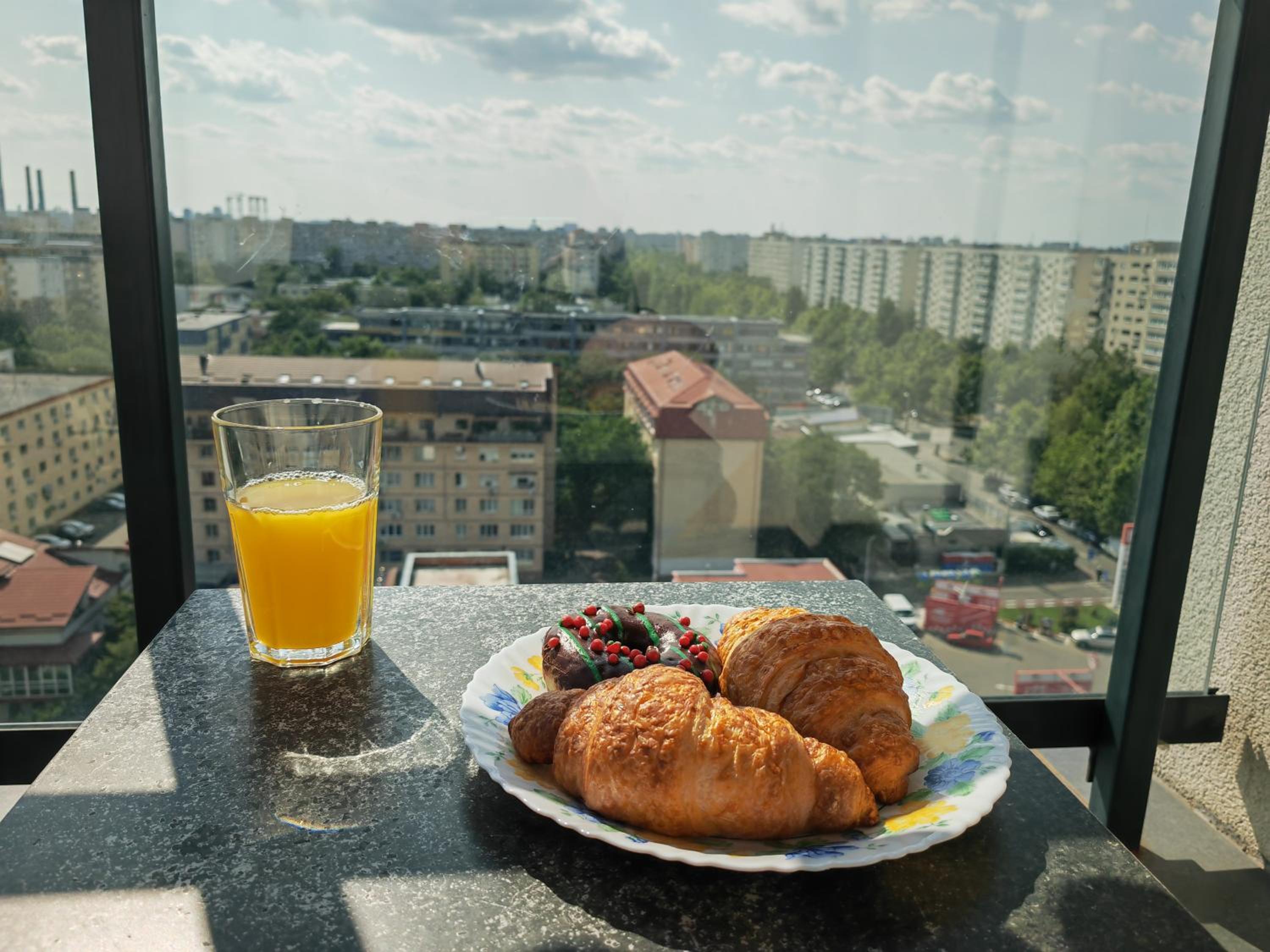 Sunset Bucharest 84, photo 51