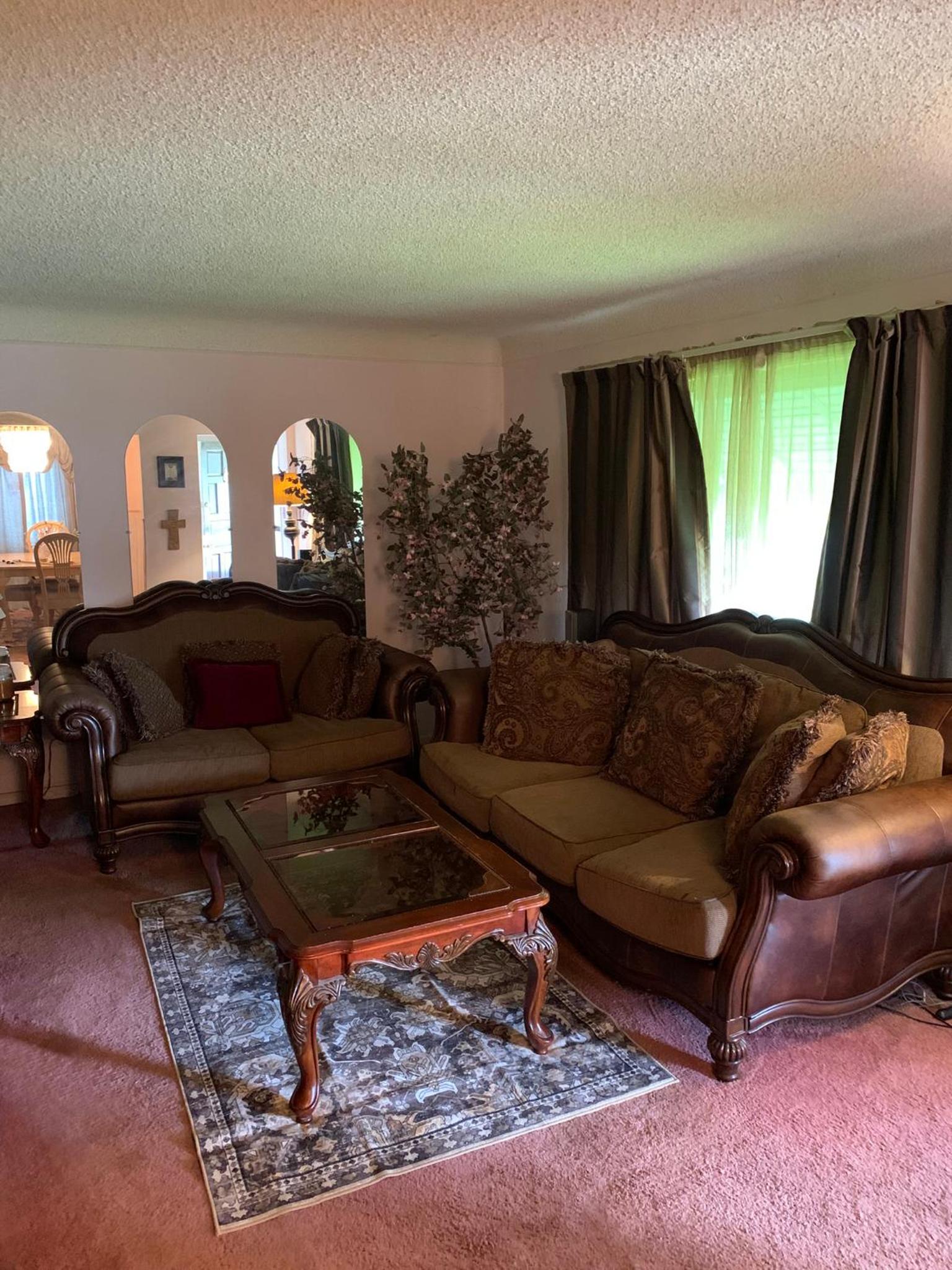 Beautiful, Cozy Stay in Oak Park, Queen Bedroom, Work Setup & Backyard Grill