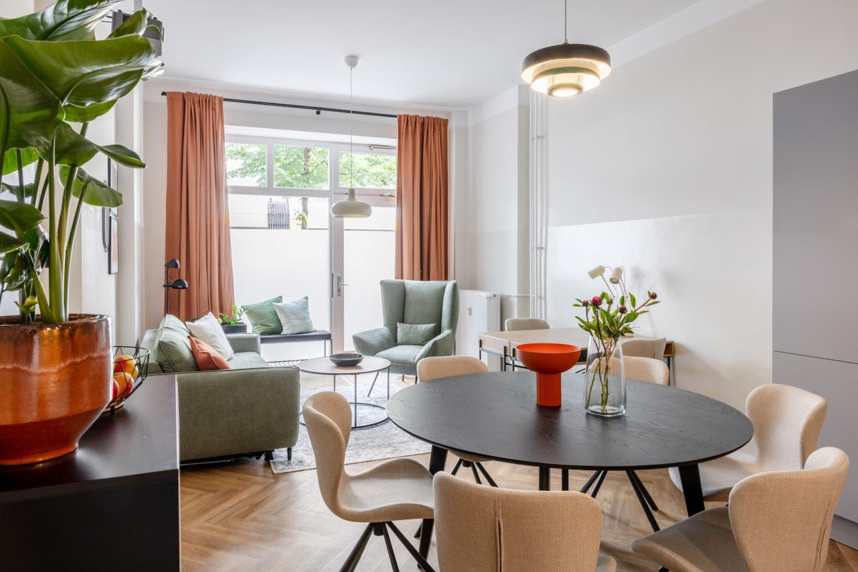 oompH Berlin Minimalist & Mighty - 1 BR hosting up to 6