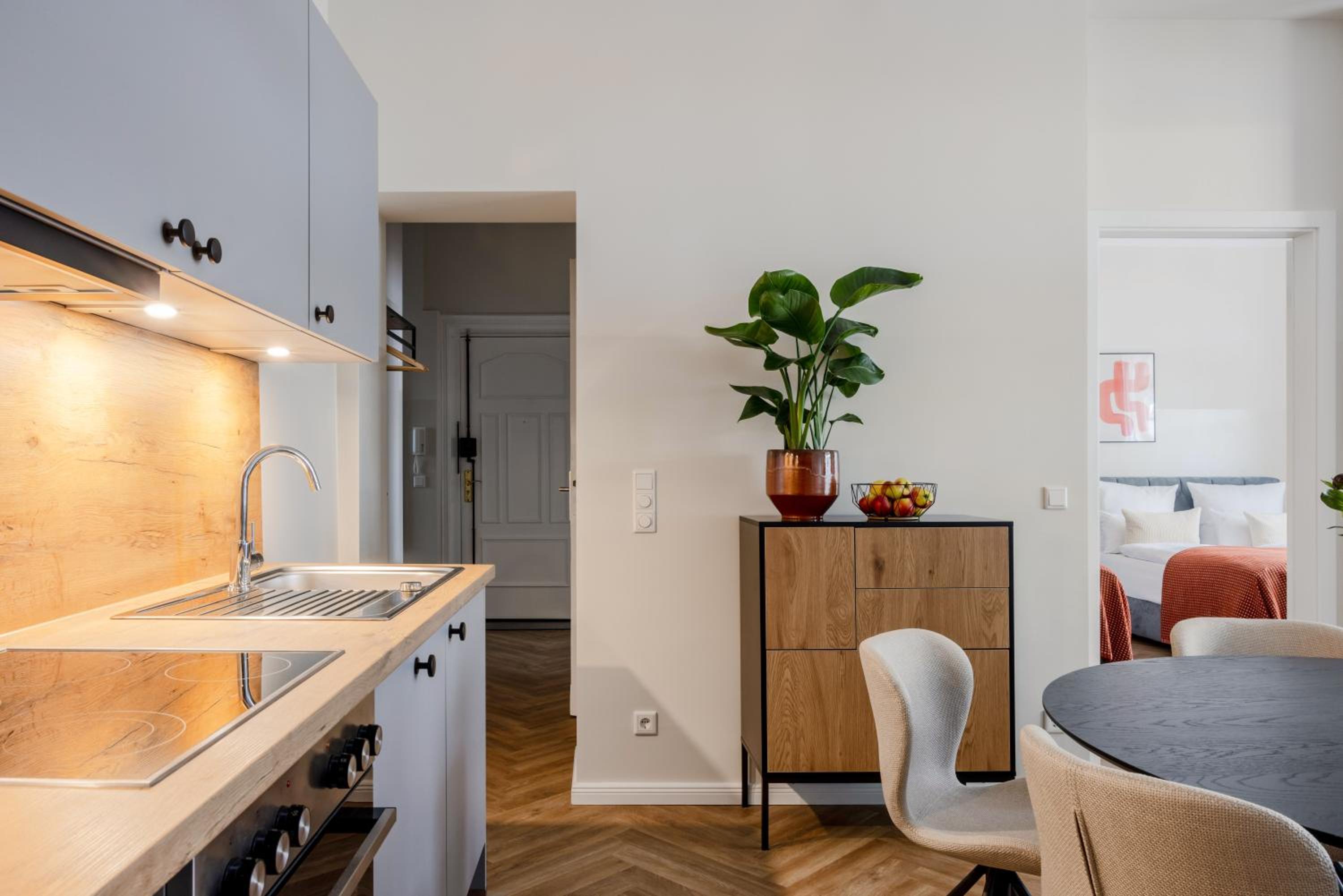 oompH Berlin Minimalist & Mighty - 1 BR hosting up to 6