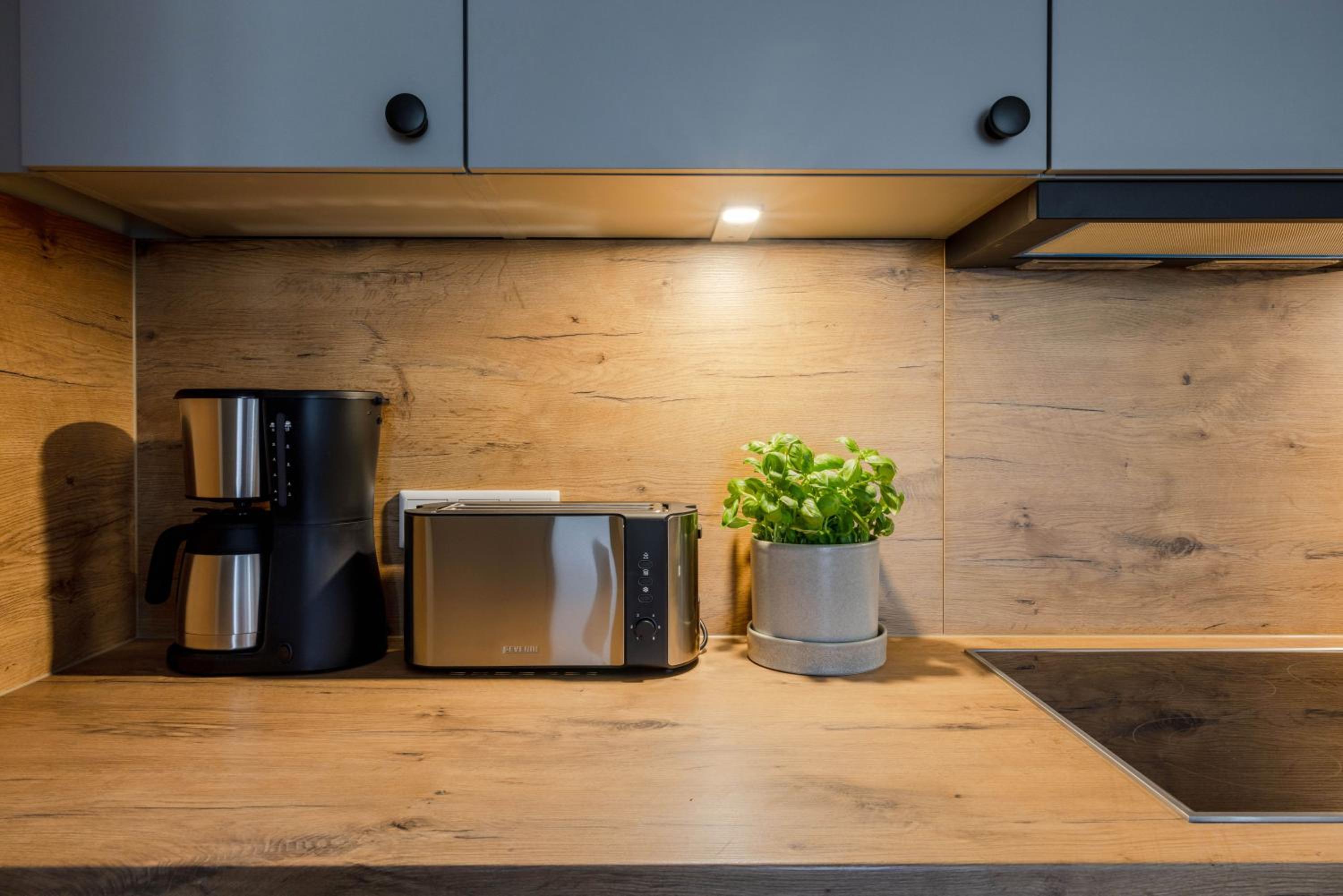 oompH Berlin Minimalist & Mighty - 1 BR hosting up to 6