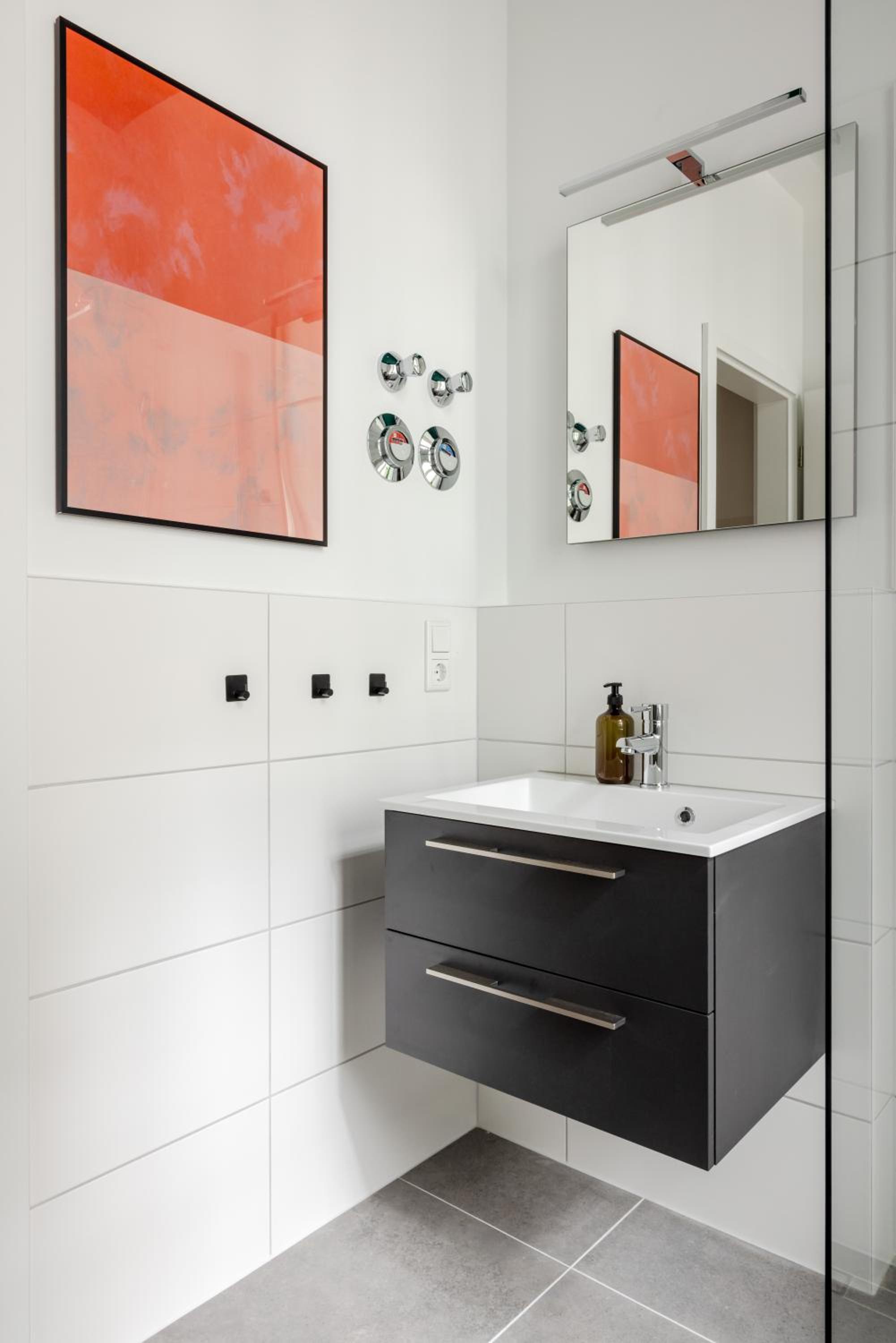 oompH Berlin Minimalist & Mighty - 1 BR hosting up to 6